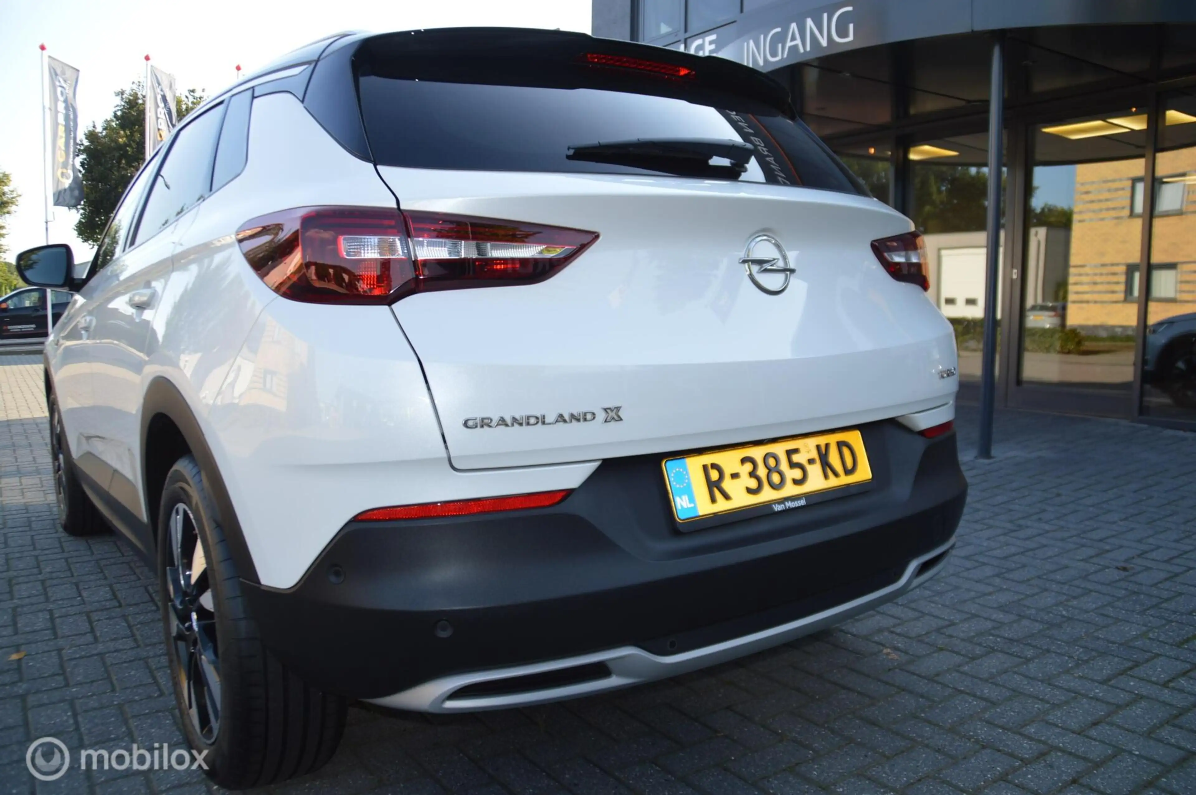 Opel Grandland X 1.2 Turbo Innovation — photo 4