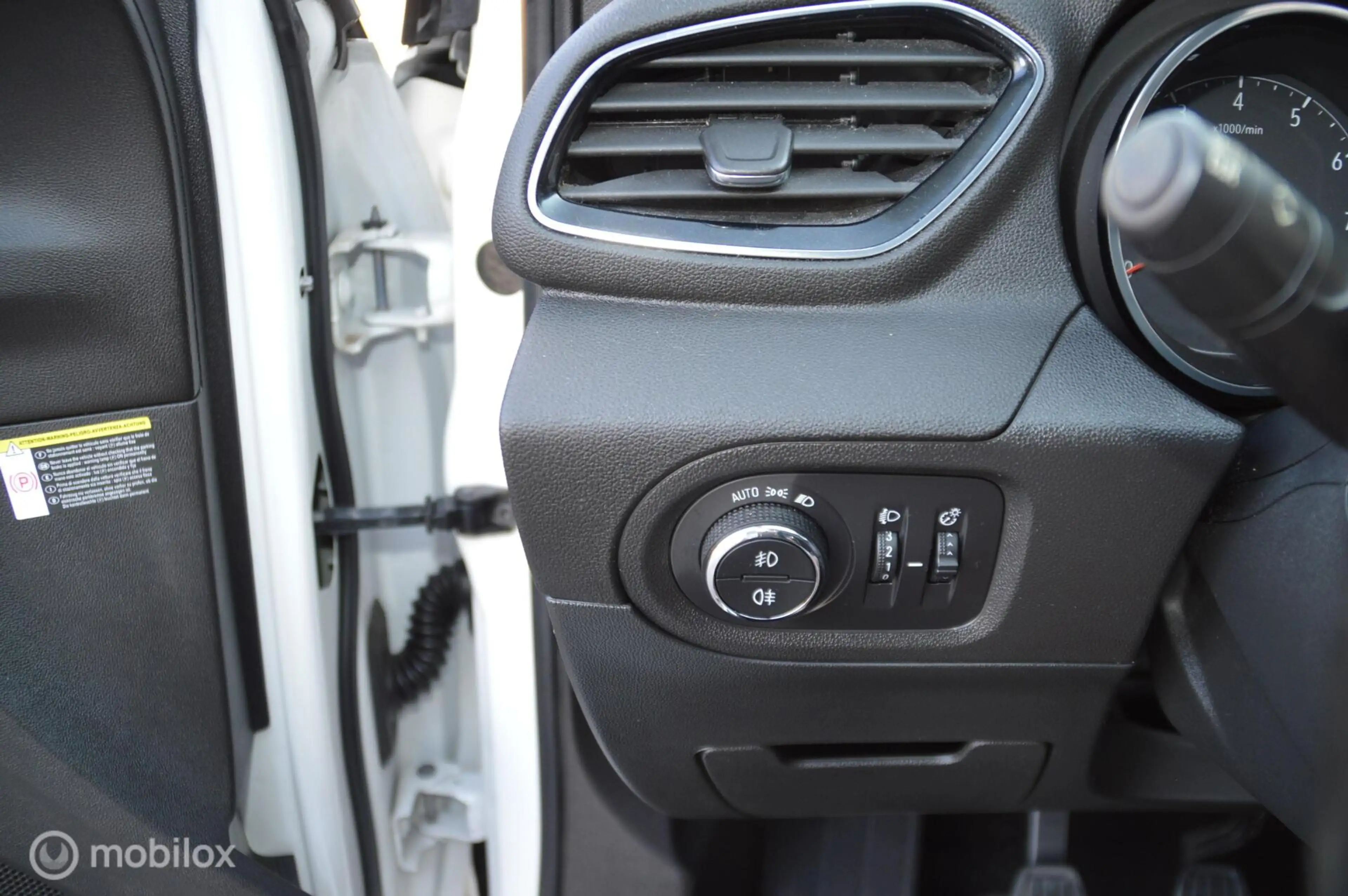 Opel Grandland X 1.2 Turbo Innovation — photo 22