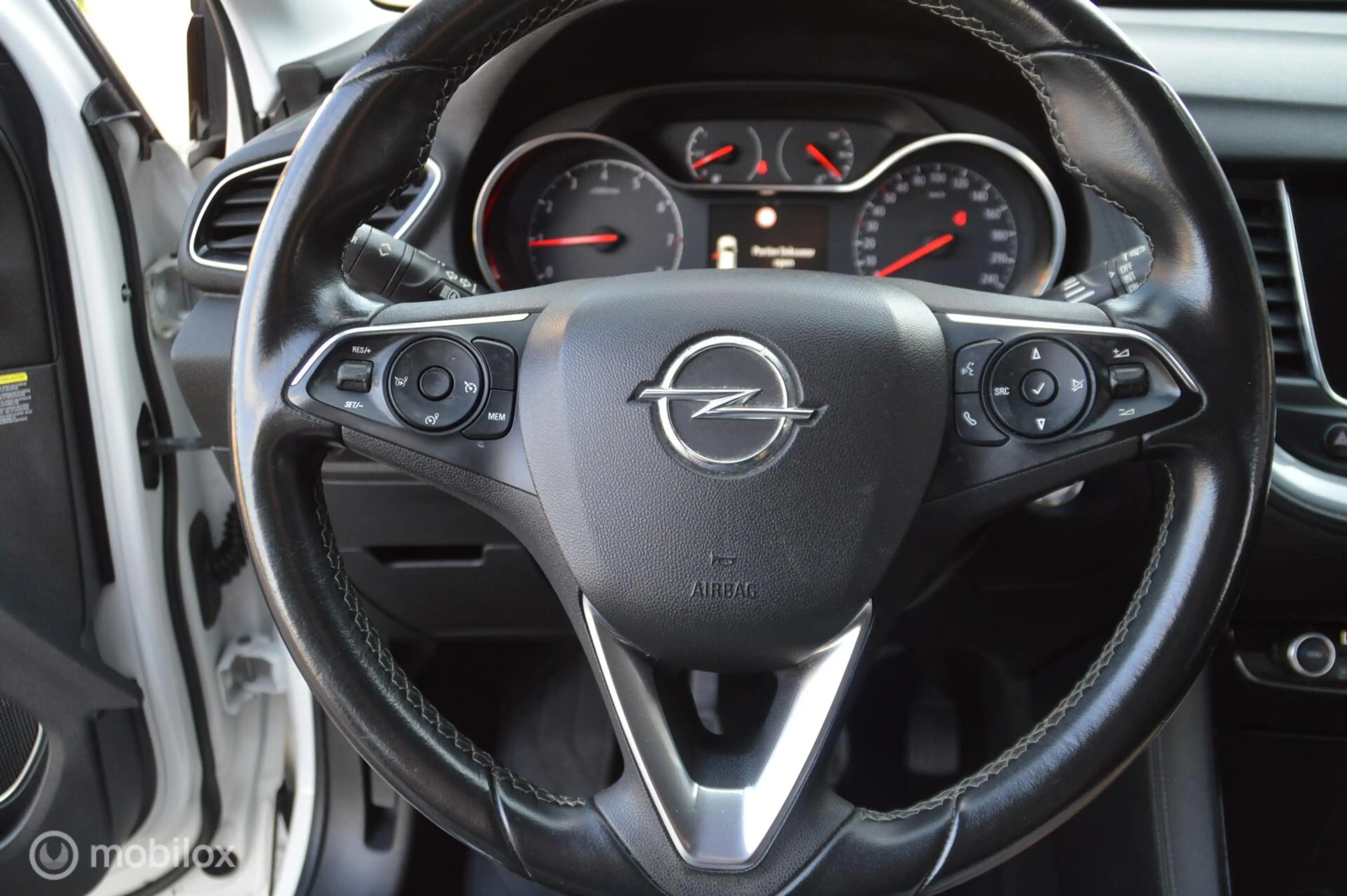 Opel Grandland X 1.2 Turbo Innovation — photo 26