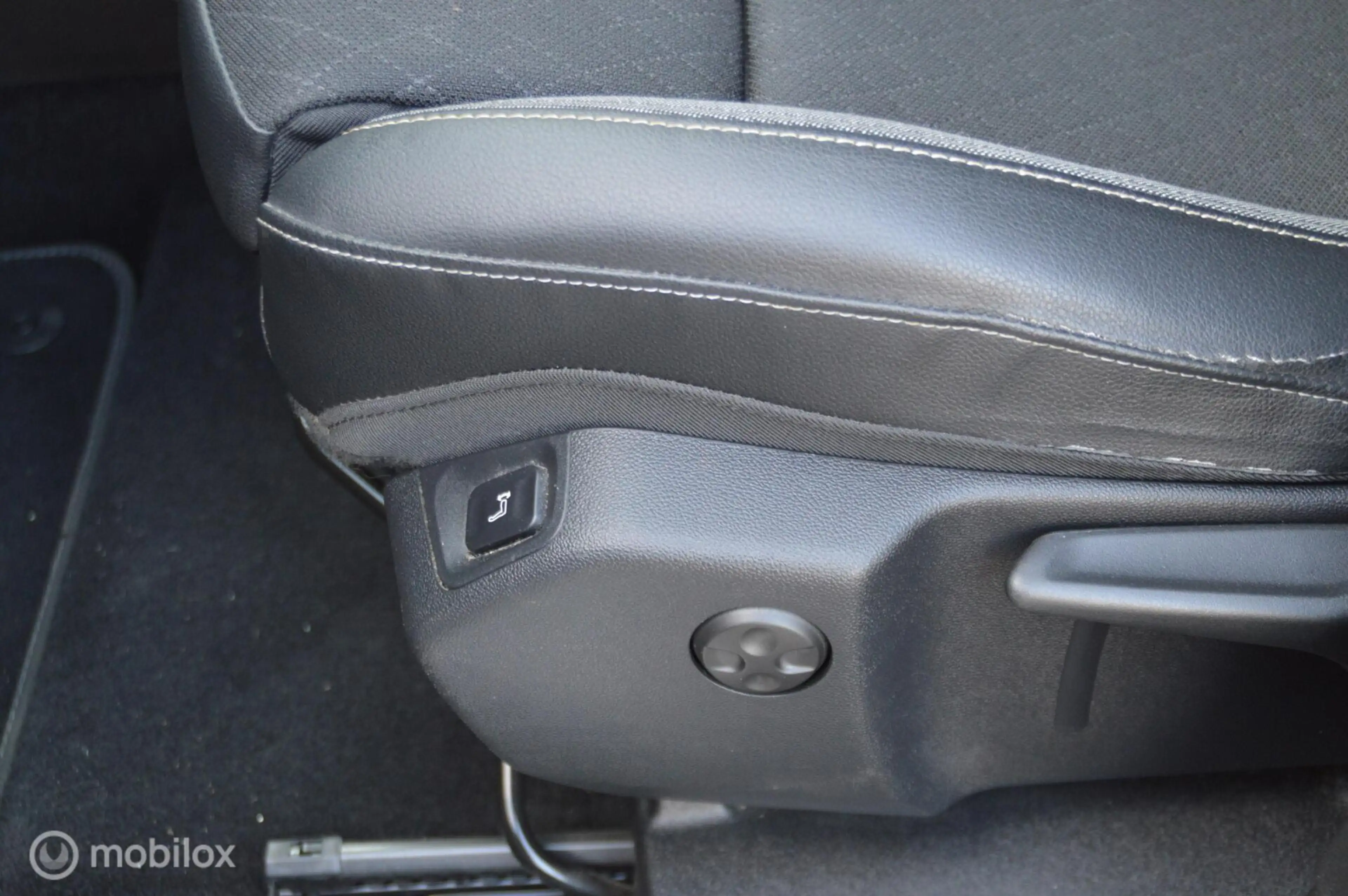 Opel Grandland X 1.2 Turbo Innovation — photo 23