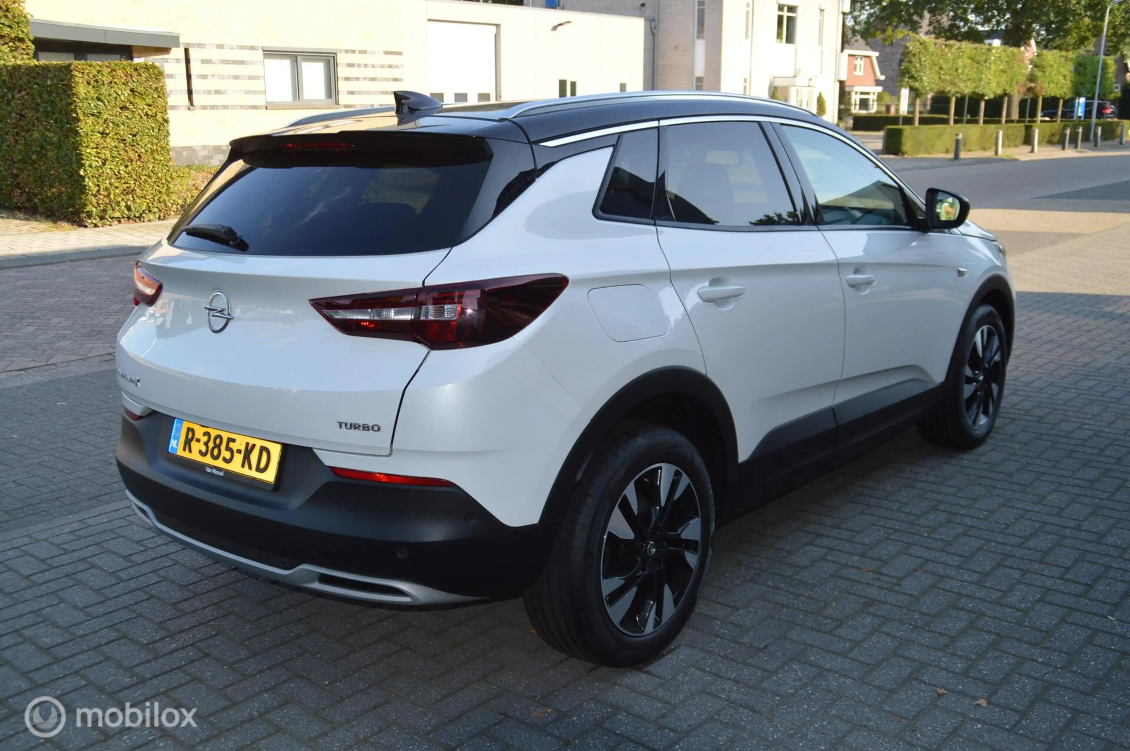 Opel Grandland X 1.2 Turbo Innovation — photo 9