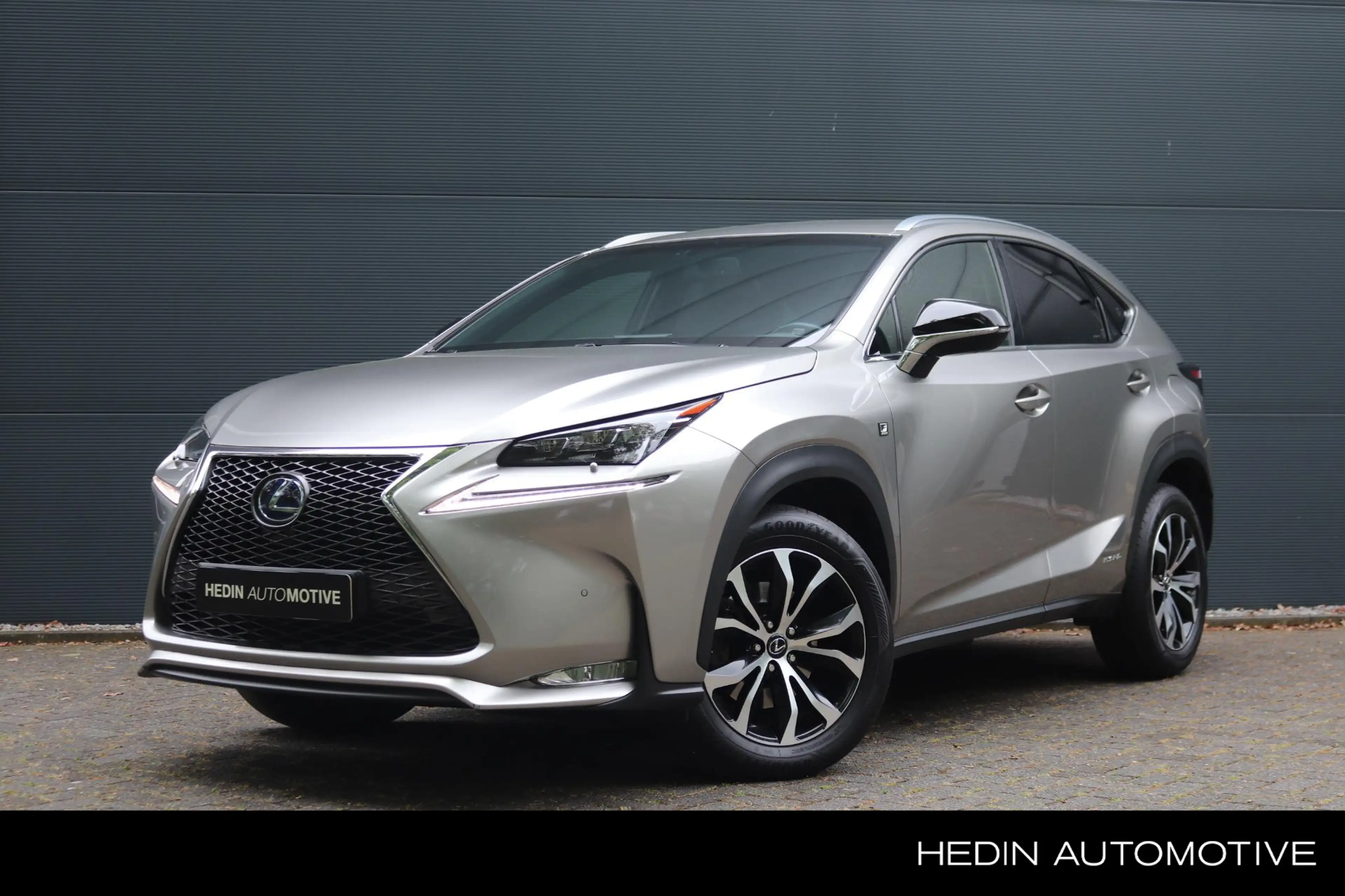 Lexus NX 300h AWD F Sport Line | Navigatie | Camera | Elektrisch