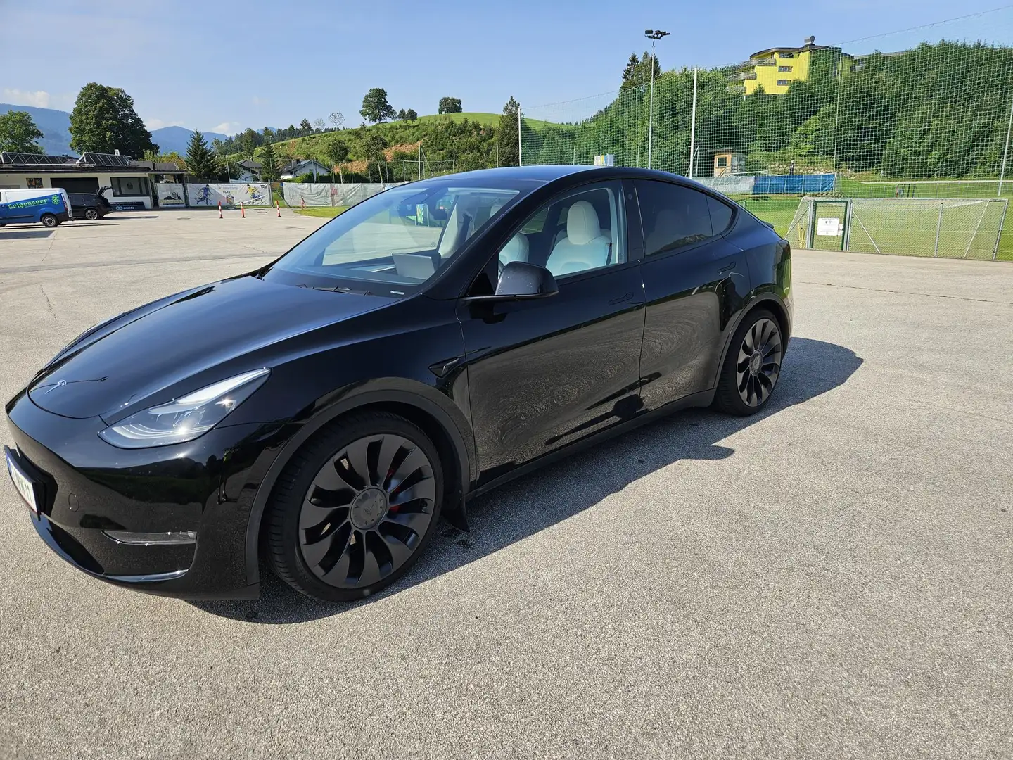 Tesla Model Y Model Y AWD 79kWh Performance Performance Schwarz - 2