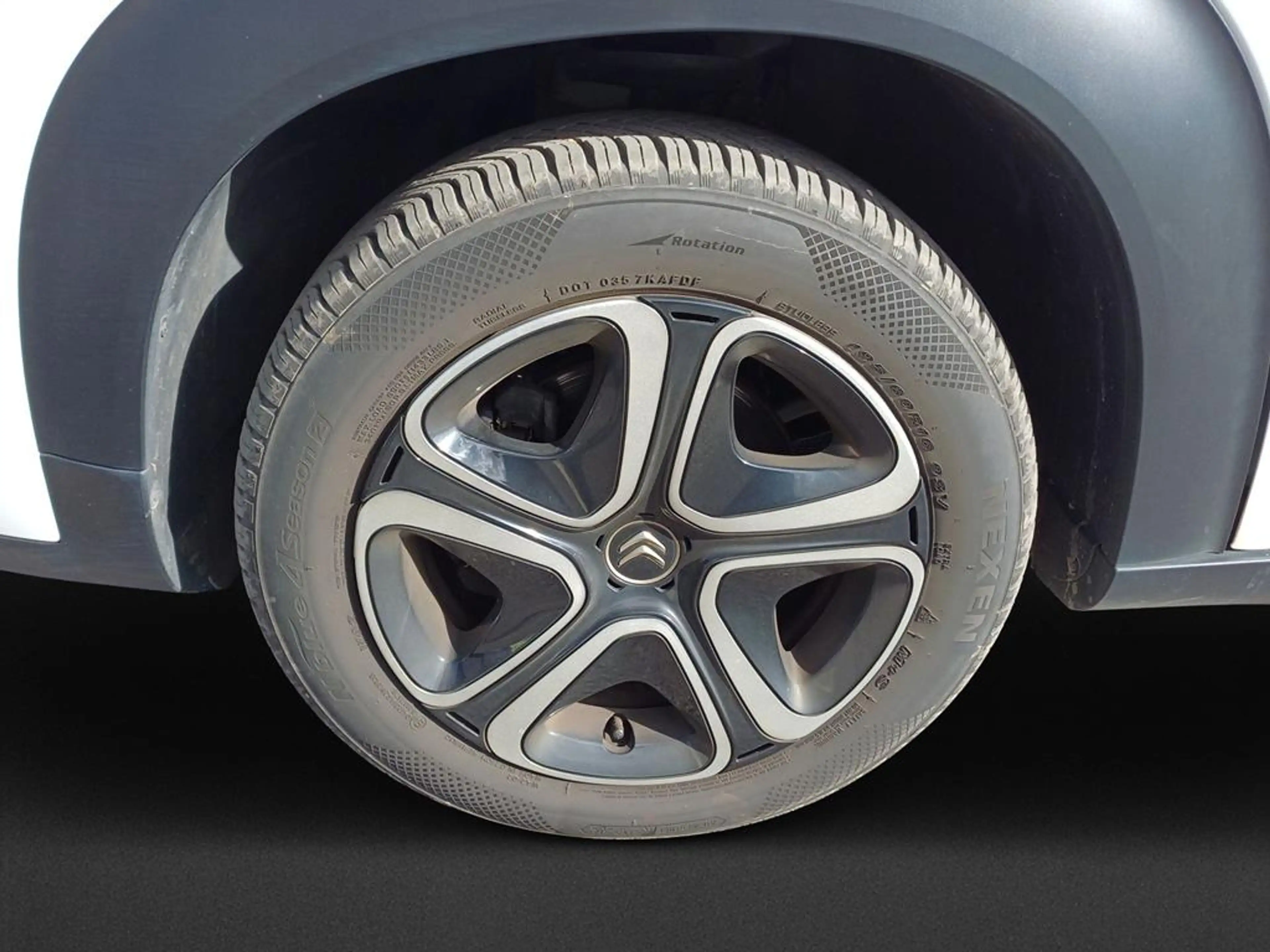 Citroen C3 Aircross PureTech 110 S&S Feel Pack — photo 8