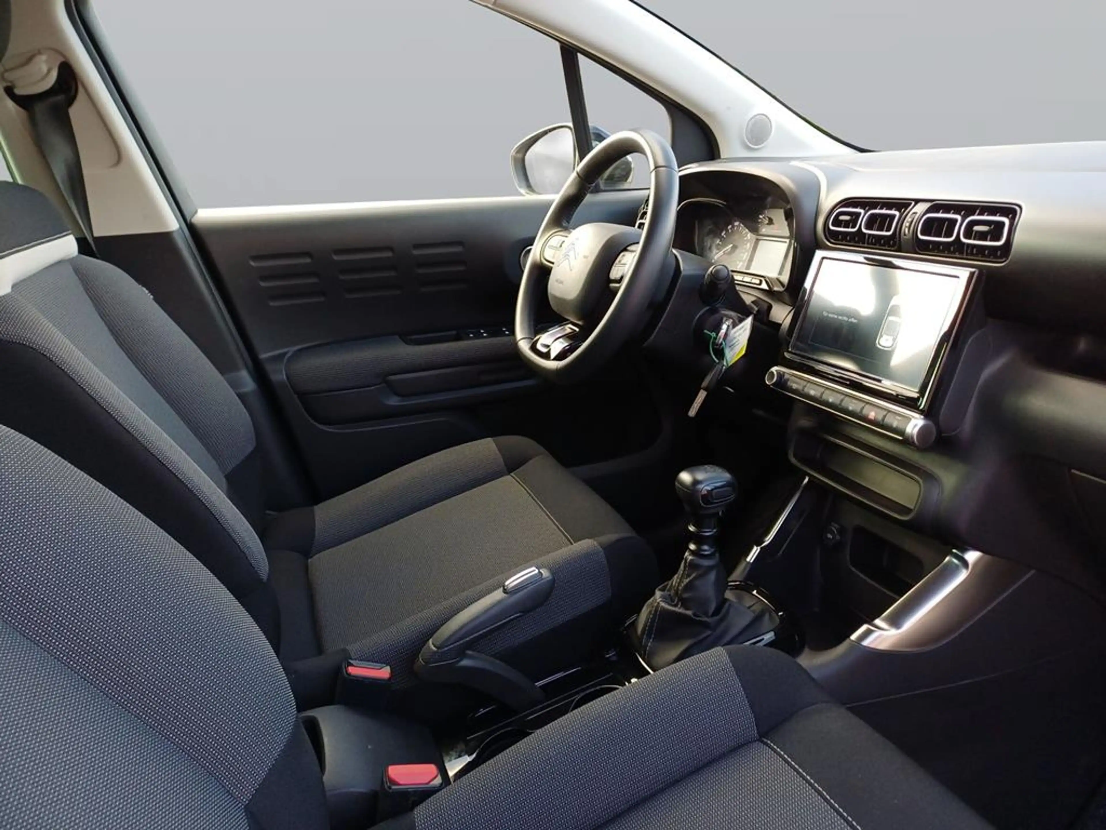 Citroen C3 Aircross PureTech 110 S&S Feel Pack — photo 11