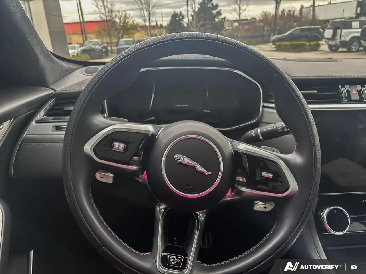 Jaguar F-Pace снимка Jaguar F-Pace