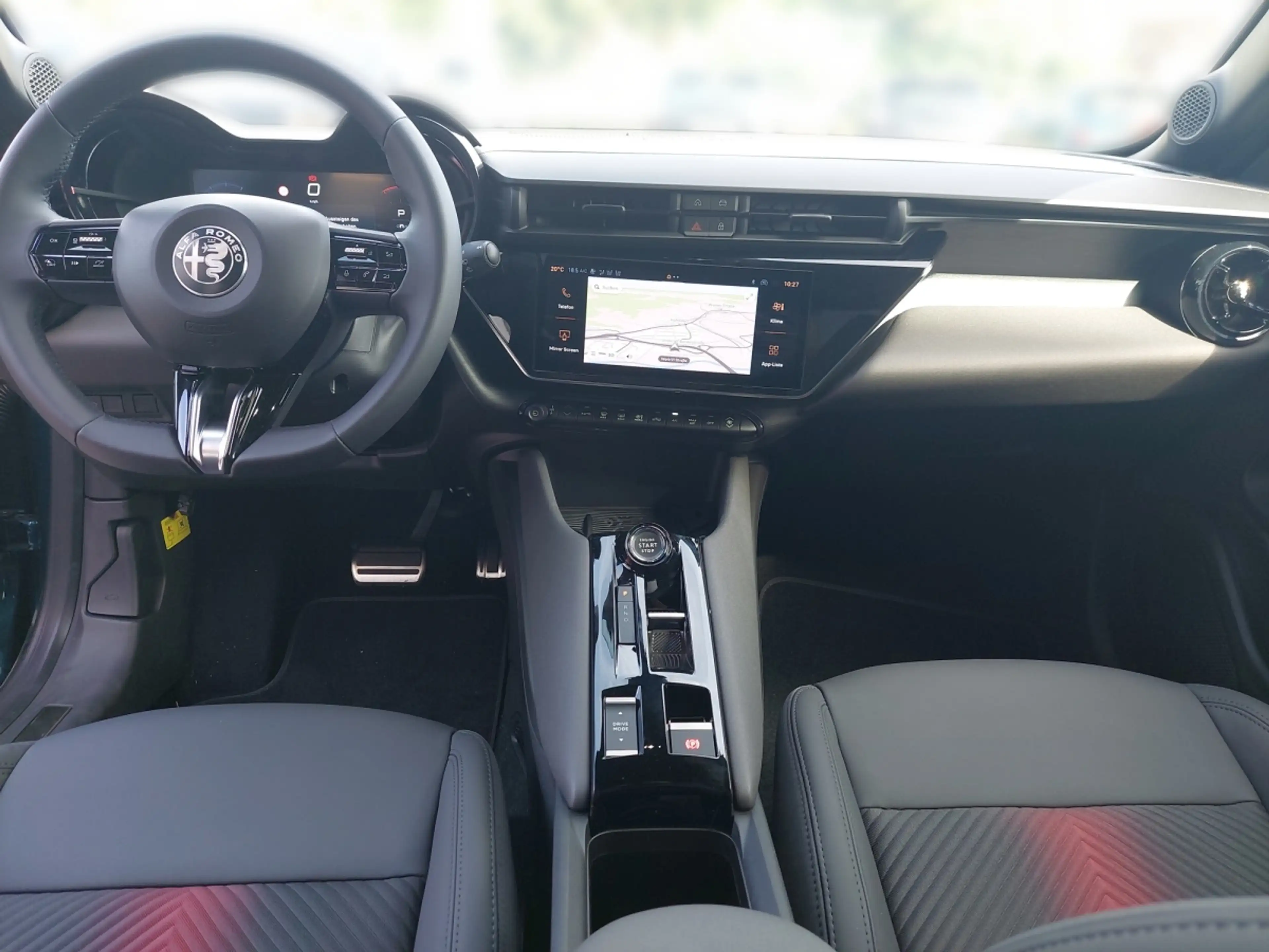 Alfa Romeo Junior Ibrida TI — photo 4