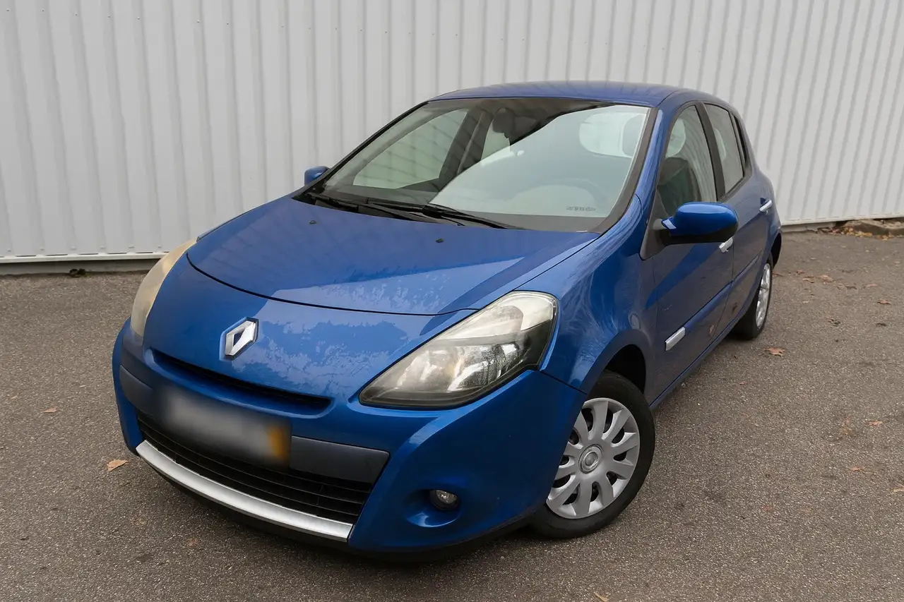 Renault Clio III 1.2 16V 75 CV