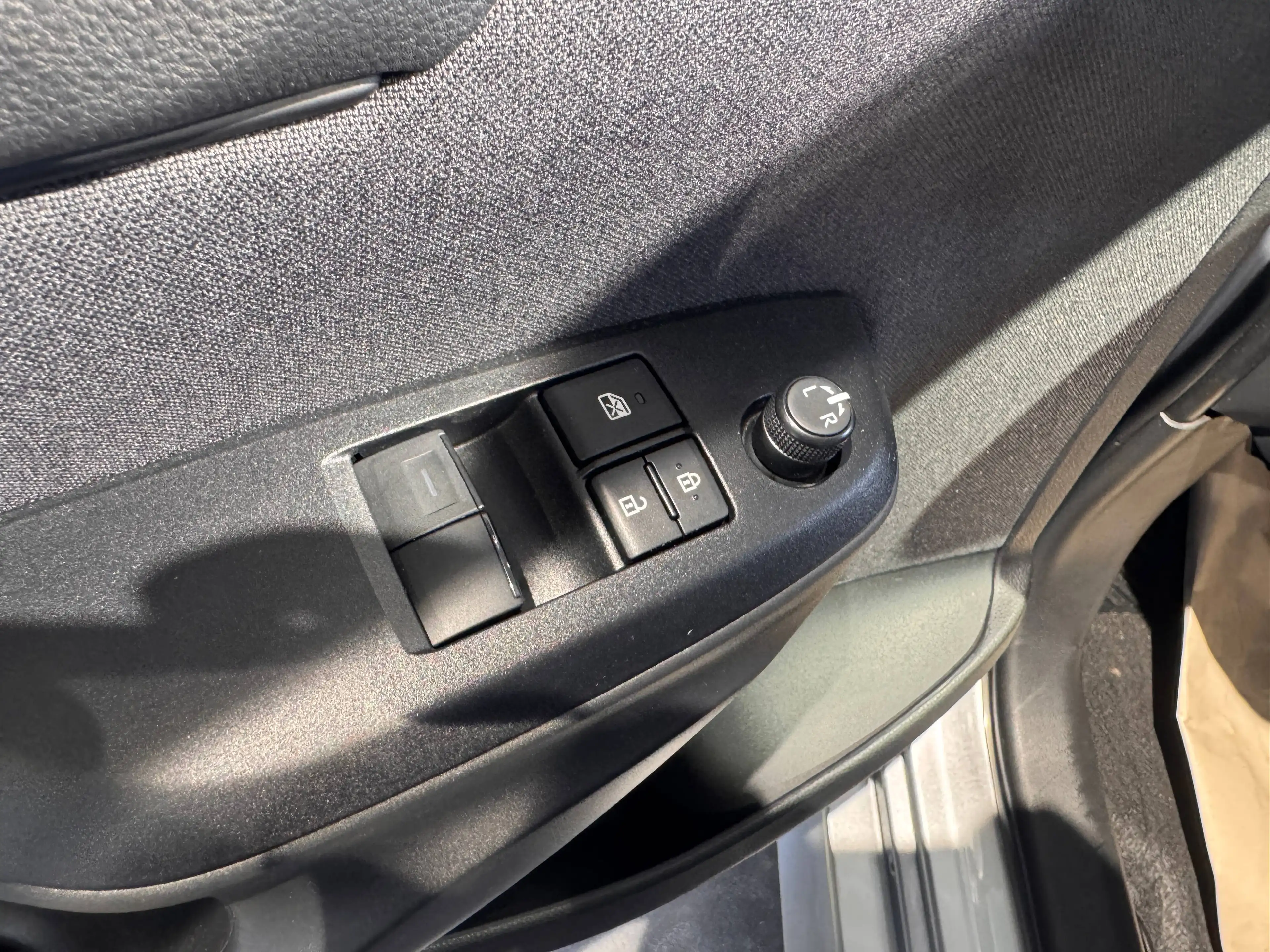 Mazda 2 2 Hybrid 1.5i VVT-i E-CVT Prime-Line Prime-Line — photo 14
