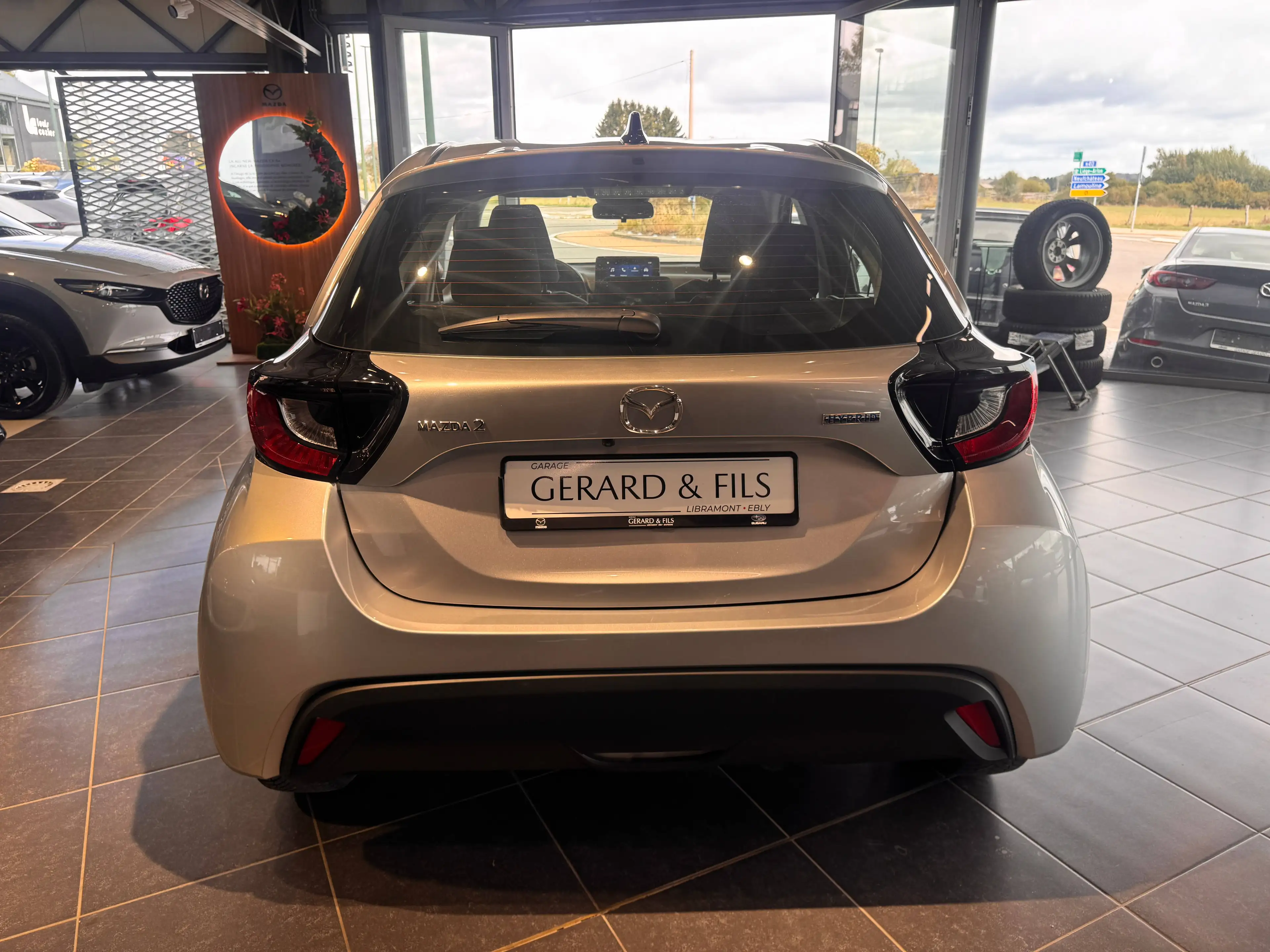 Mazda 2 2 Hybrid 1.5i VVT-i E-CVT Prime-Line Prime-Line — photo 6