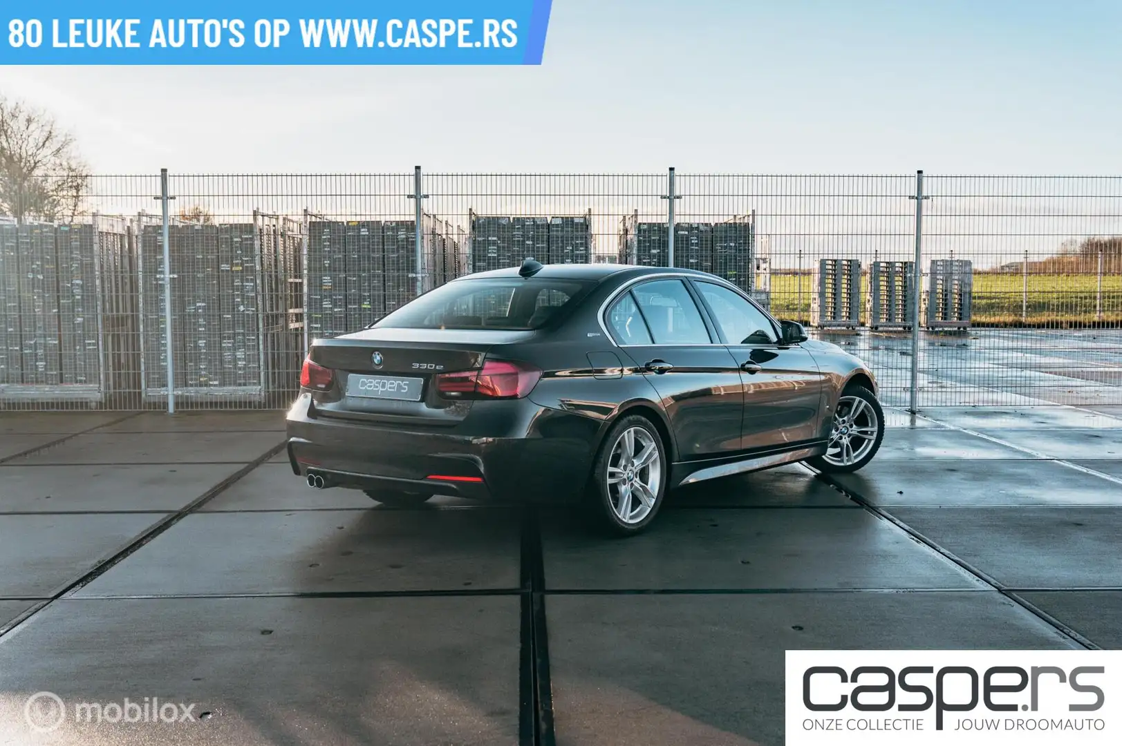 BMW 330 3-serie 330e Edition M Sport Shadow High Executive Zwart - 2