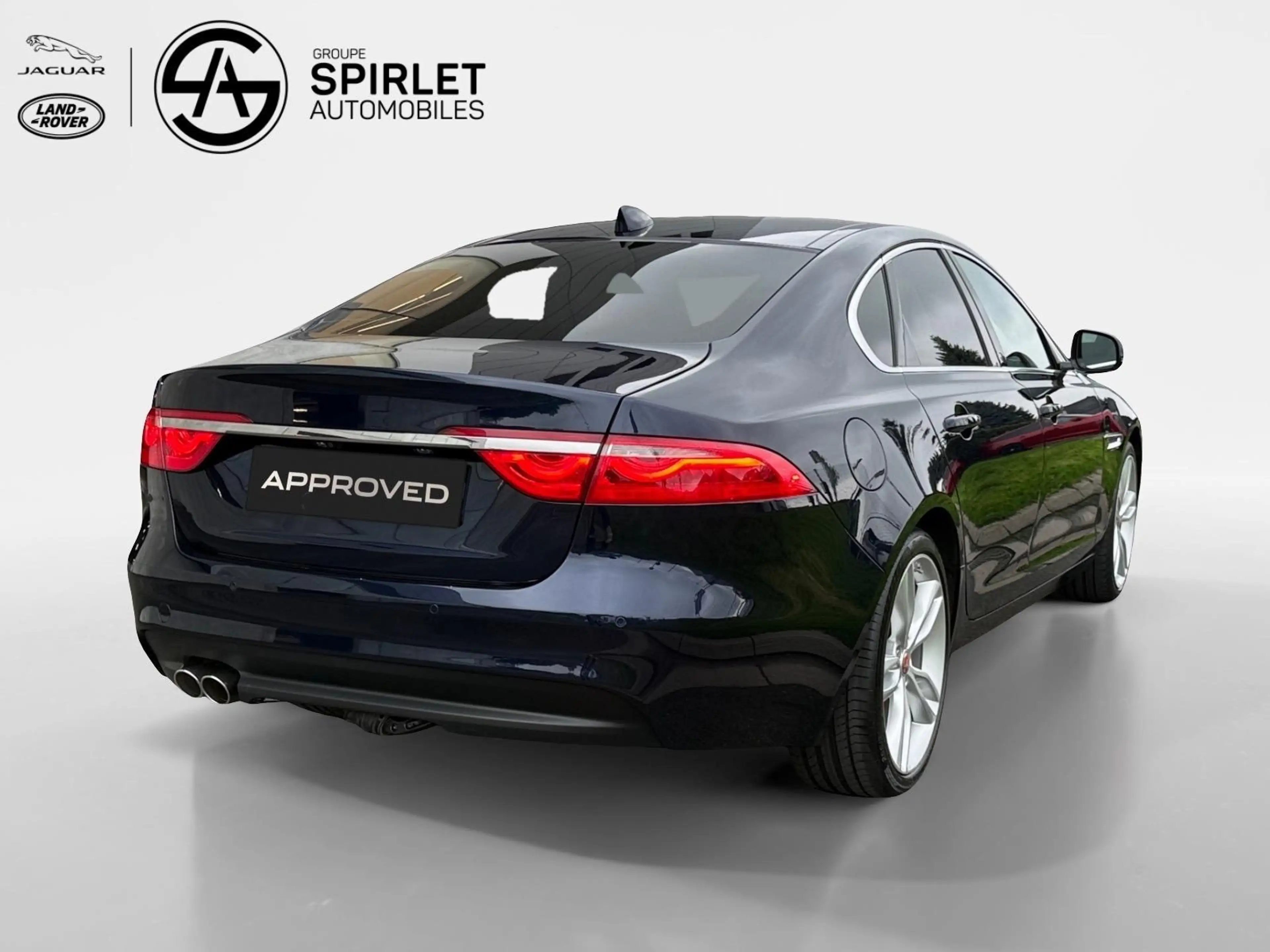 Jaguar XF Portfolio — photo 2