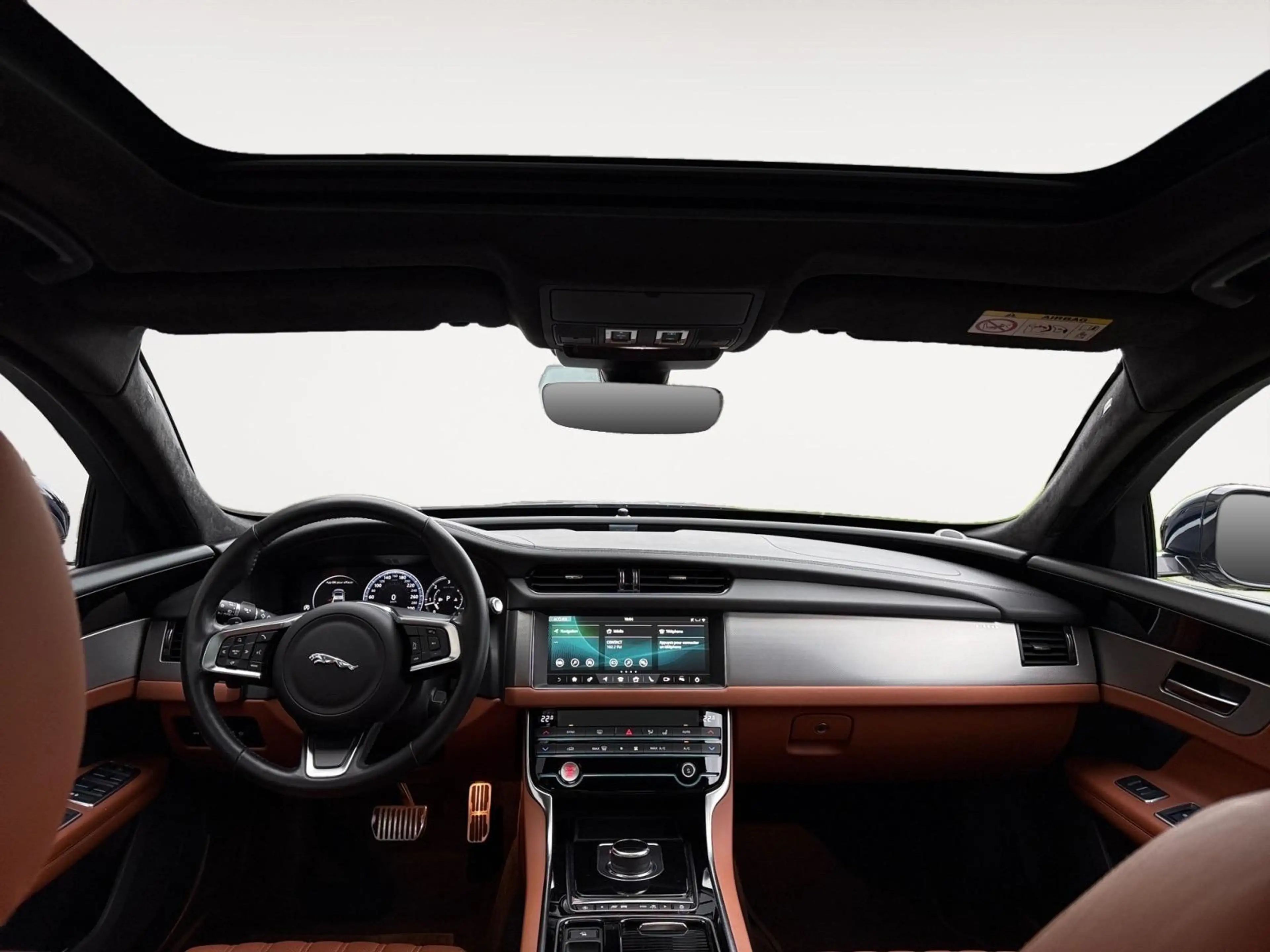 Jaguar XF Portfolio — photo 8