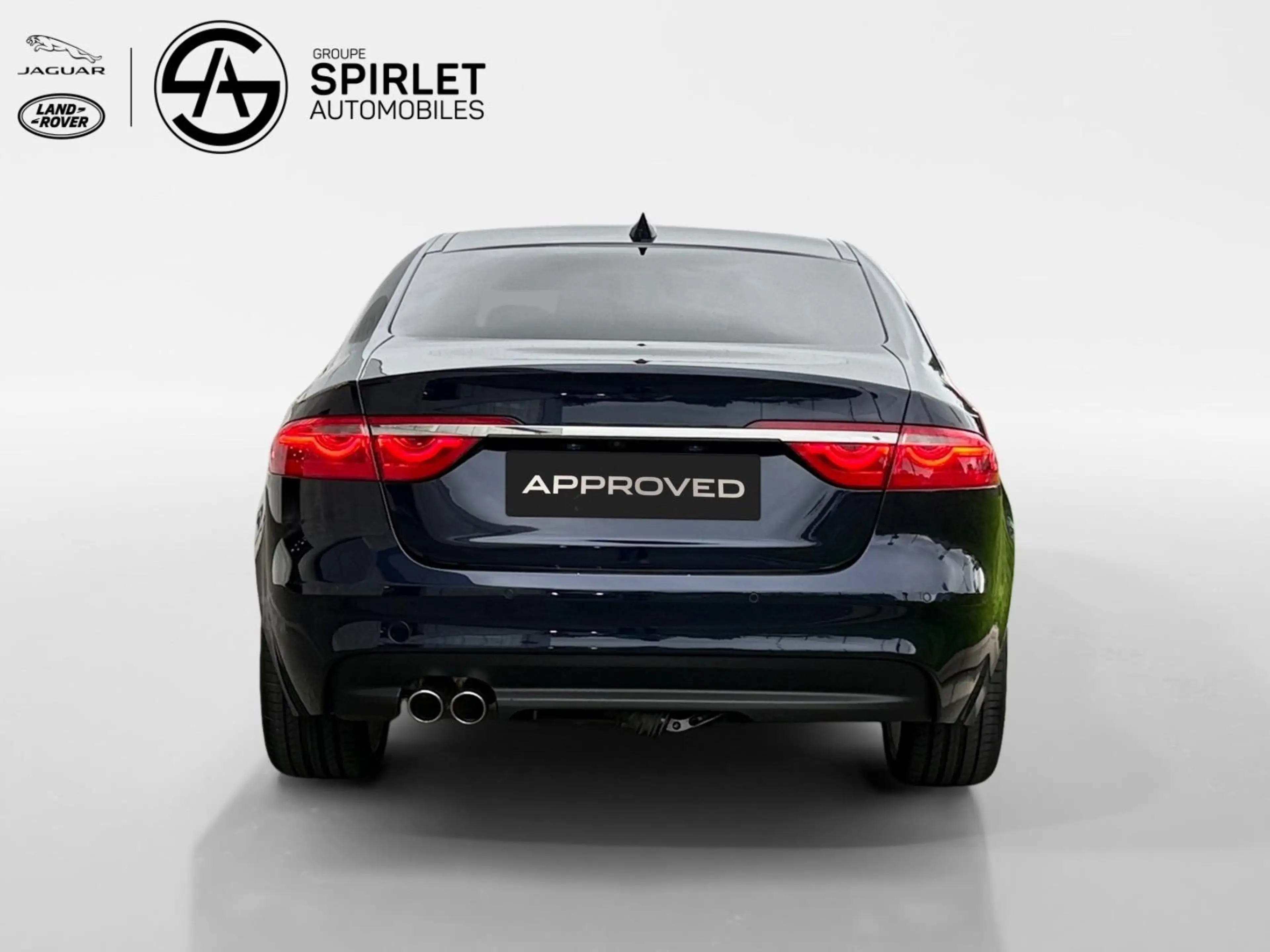 Jaguar XF Portfolio — photo 5