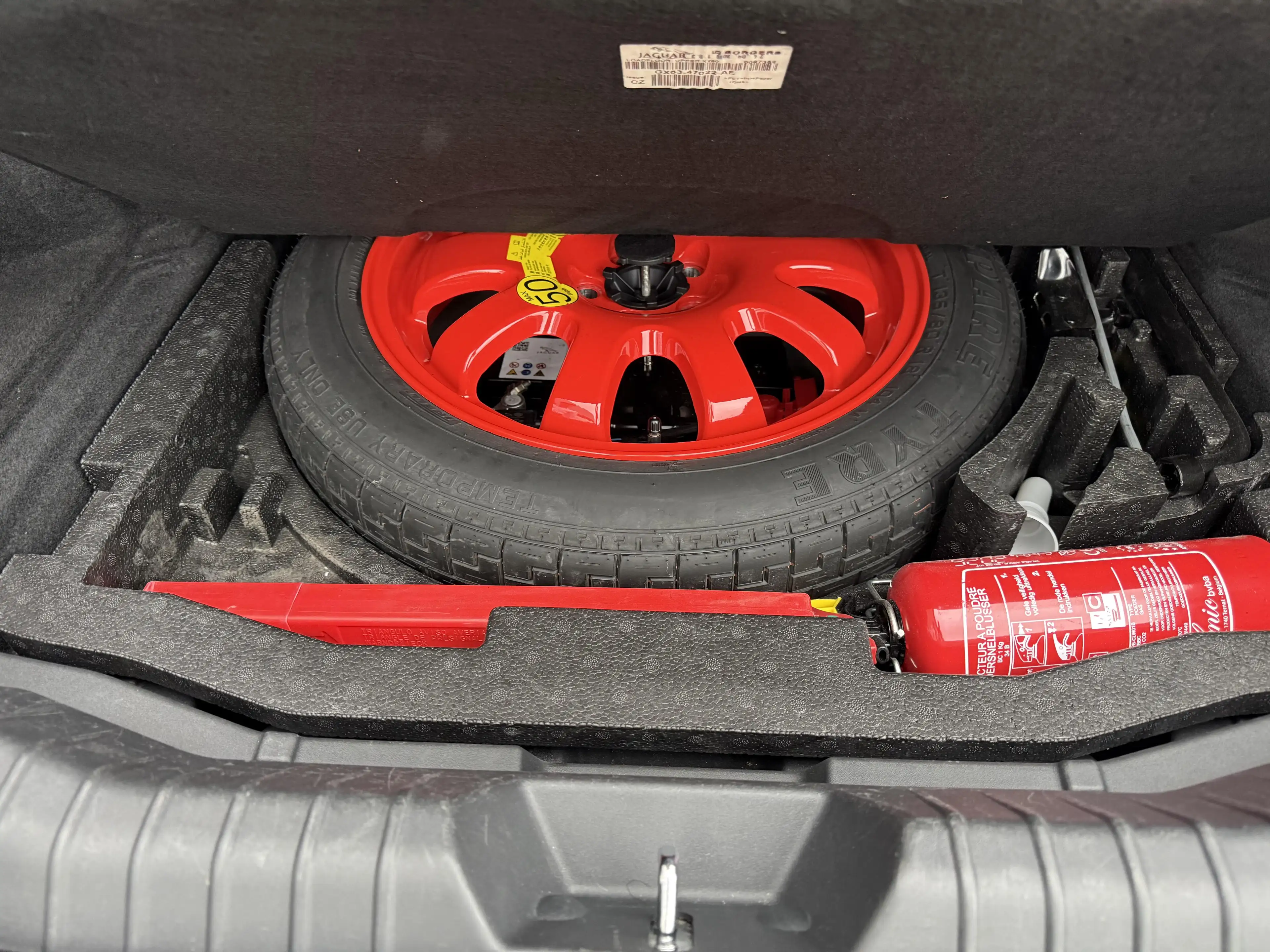 Jaguar XF Portfolio — photo 15