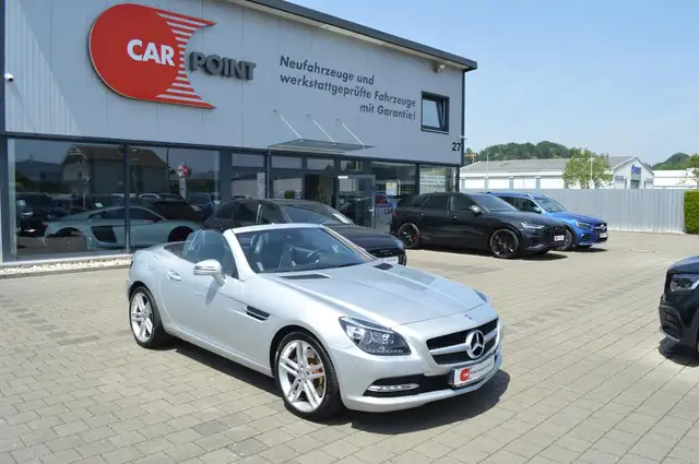 Mercedes-Benz SLK 200 BlueEffciency *Bi-Xenon*Pano*Navi*Ambi*