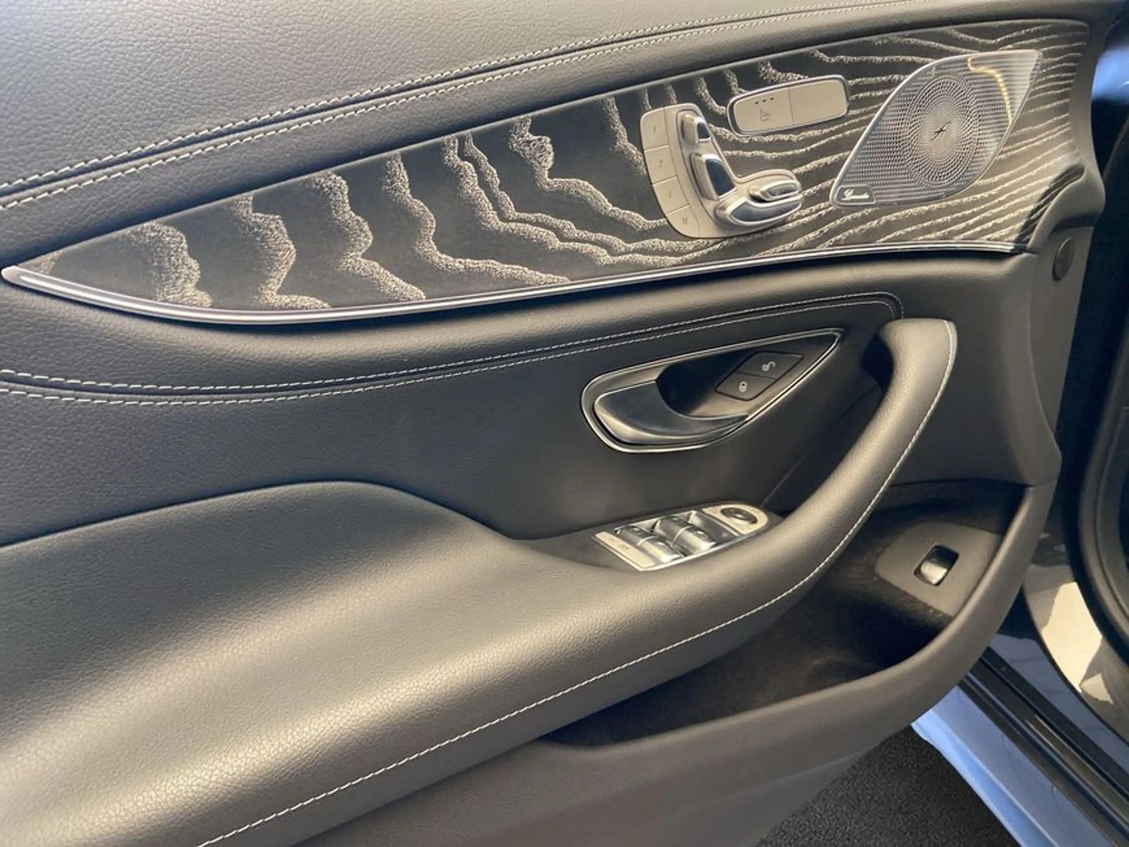 Mercedes-Benz CLS 450 CLS — photo 19