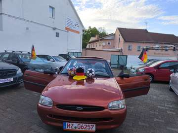 Escort 16V Ghia Edition