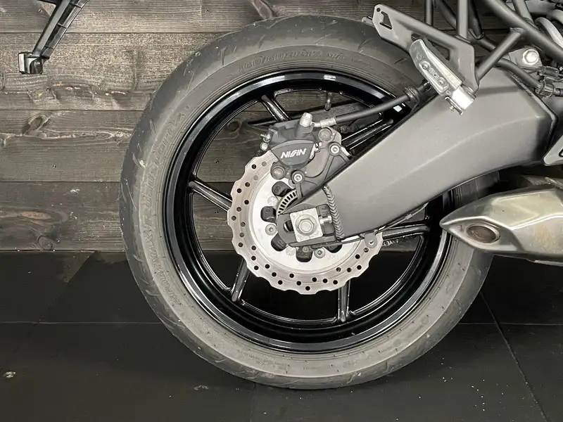 Kawasaki VERSYS 650 - foto 4