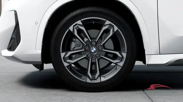 BMW X1 view 8