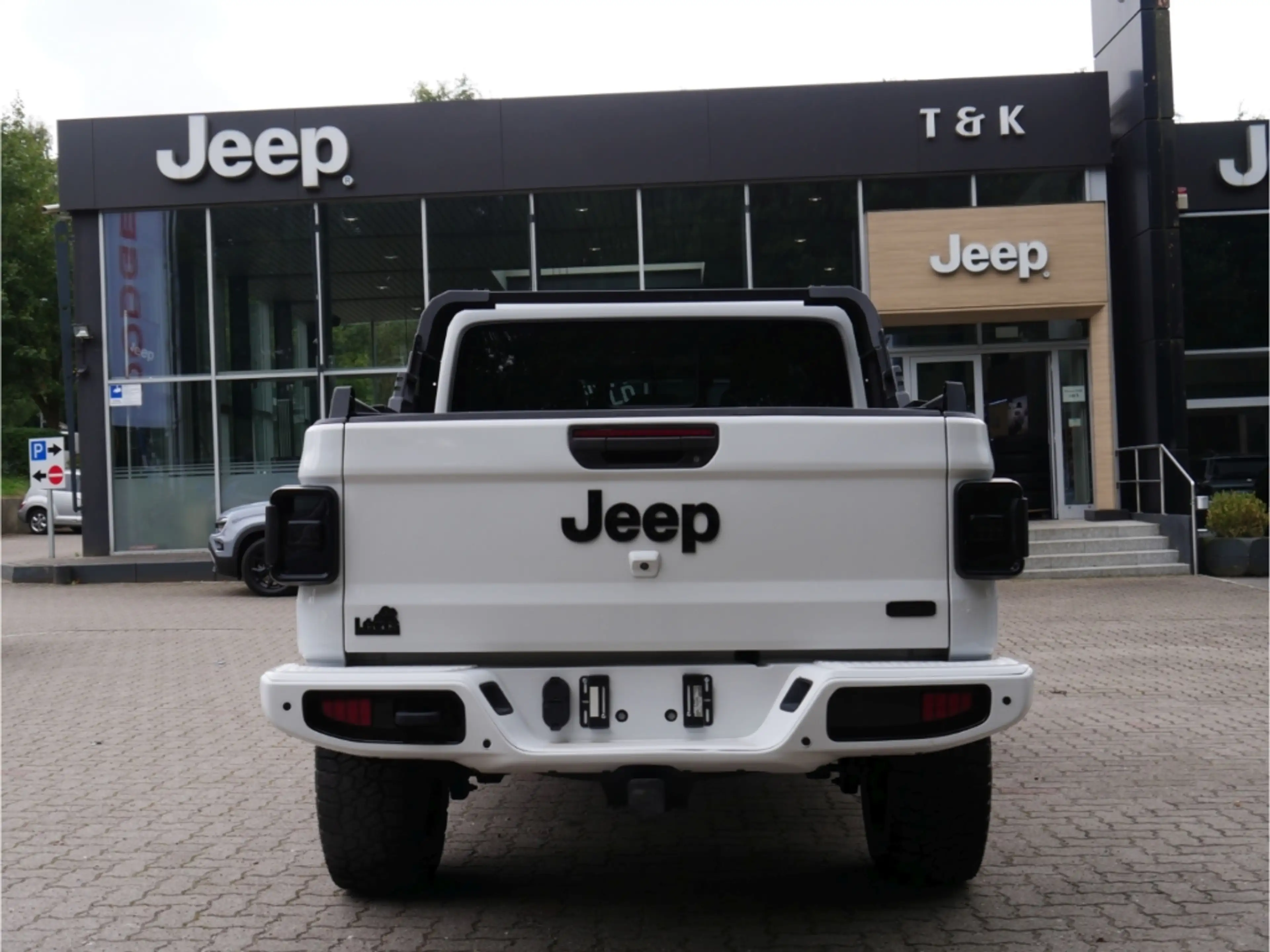 Jeep Gladiator Overland 3,6L V6 — photo 6