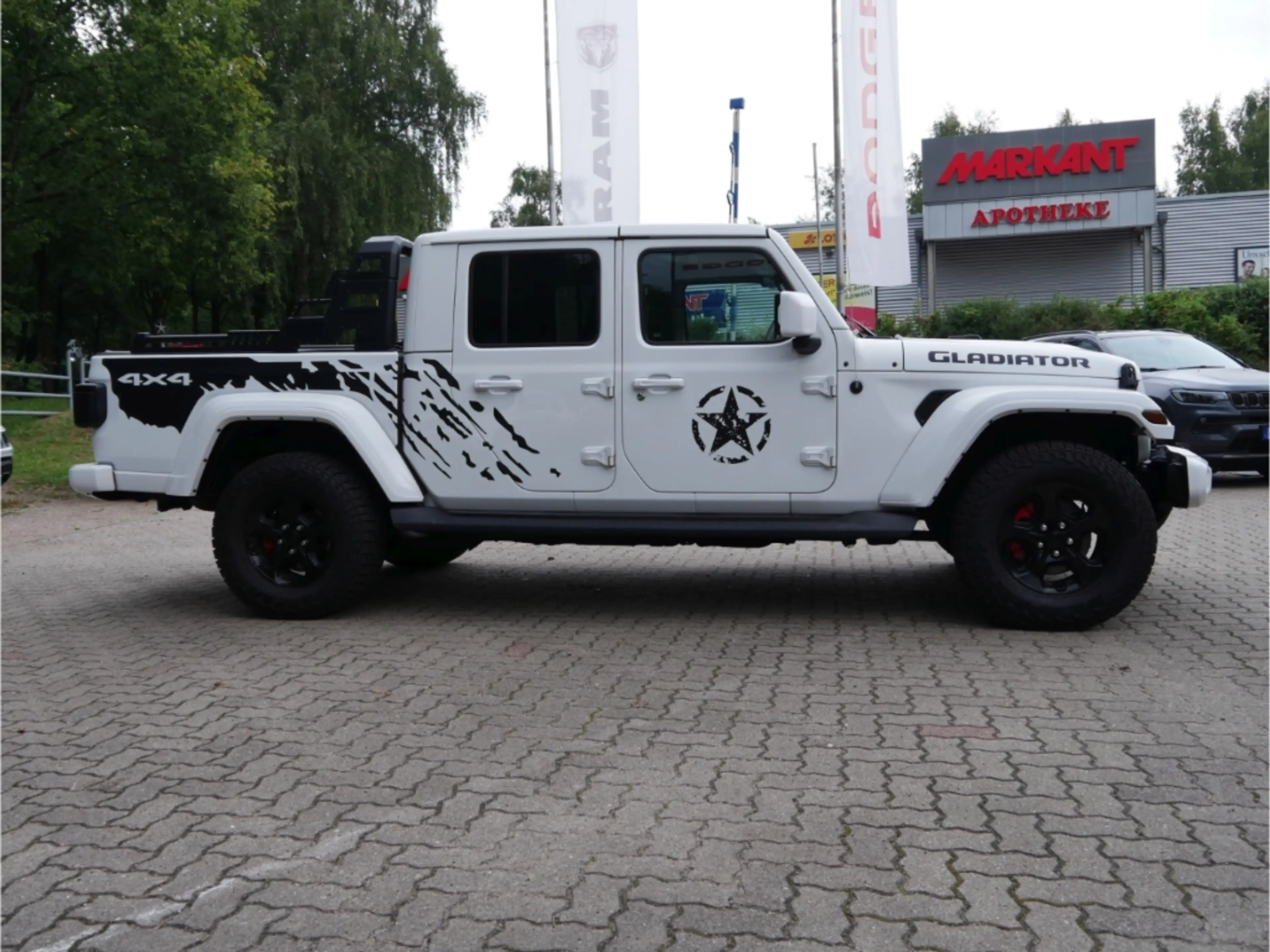 Jeep Gladiator Overland 3,6L V6 — photo 4