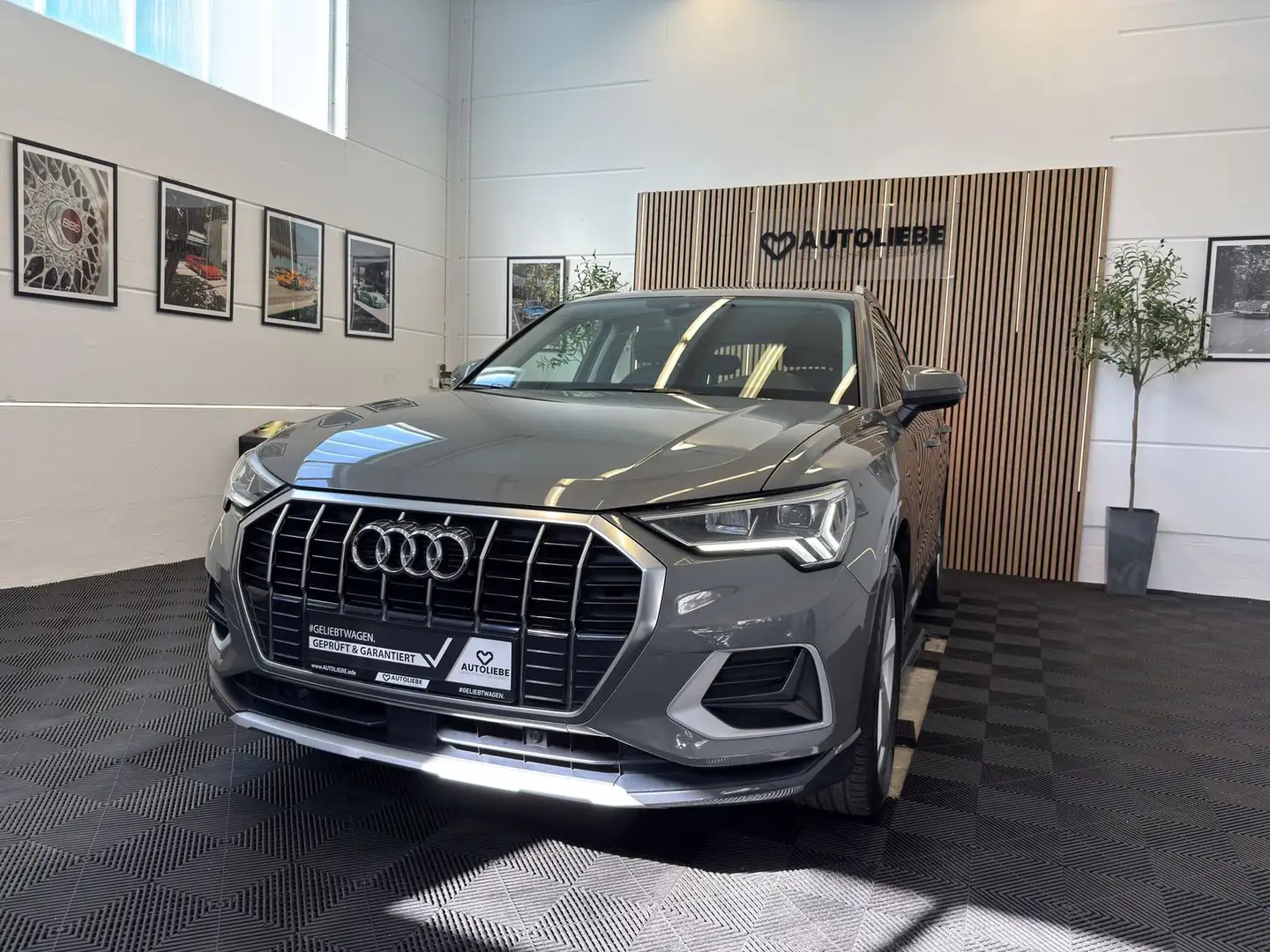 Audi Q3 35 TFSI advanced AHK*LED*ACC*VIRTUAL Grau - 2