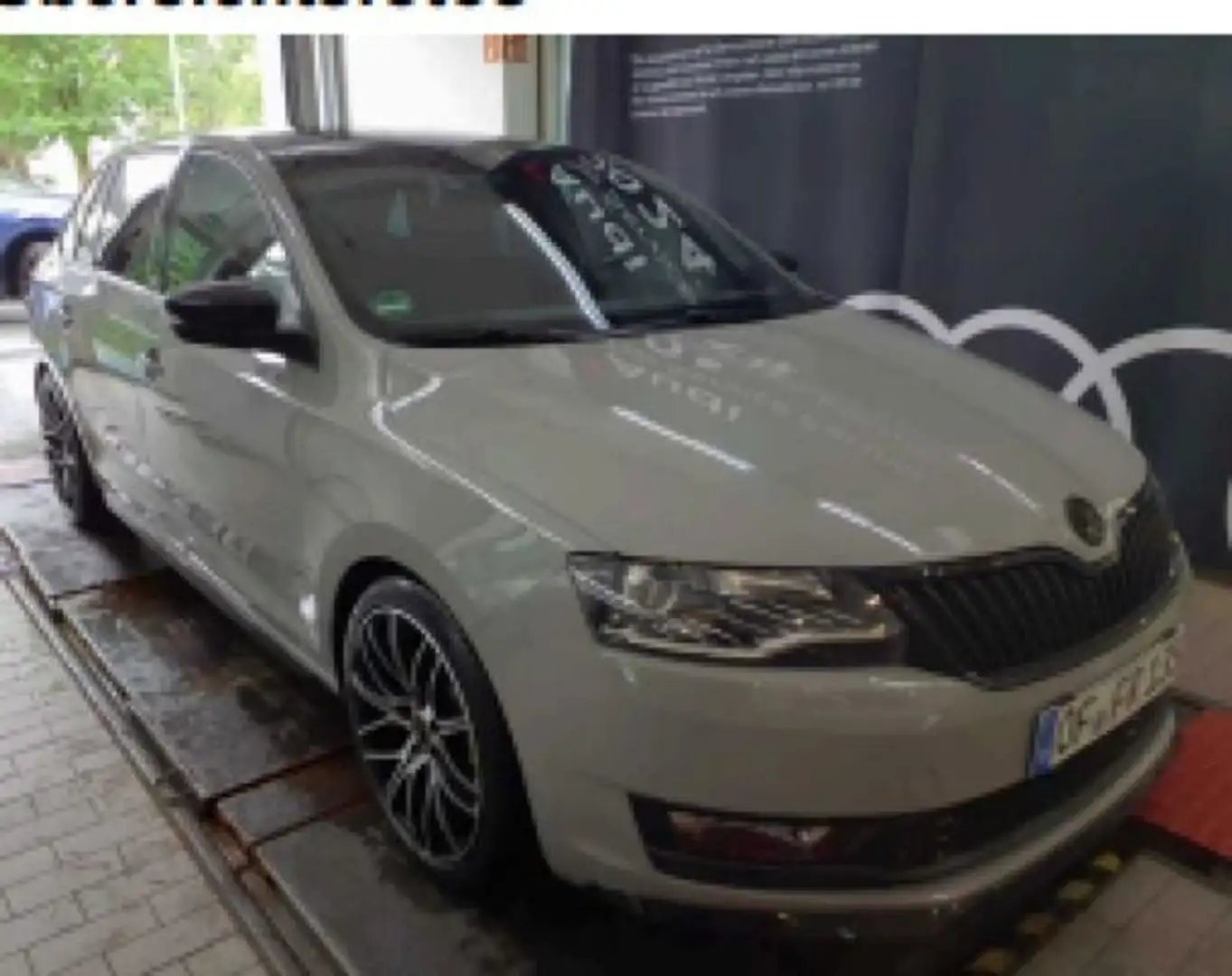 Skoda Rapid/Spaceback Ambition 1.0 TSI*PDC*MFL*SHZ* Grau - 1