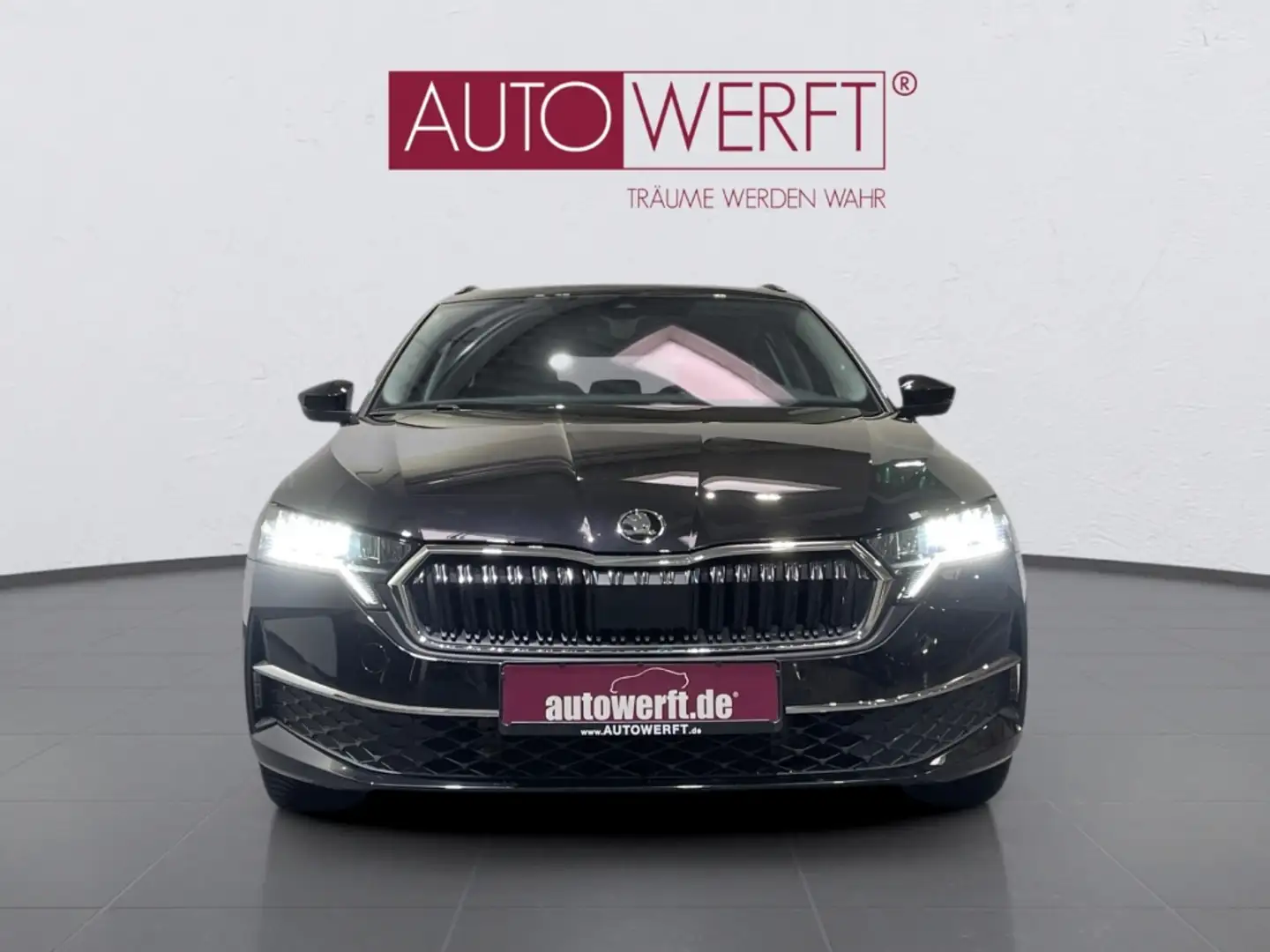 Skoda Octavia 2.0 TDI DSG SELECTION AHK CAM 17Z FAMILY ASSISTED Schwarz - 2