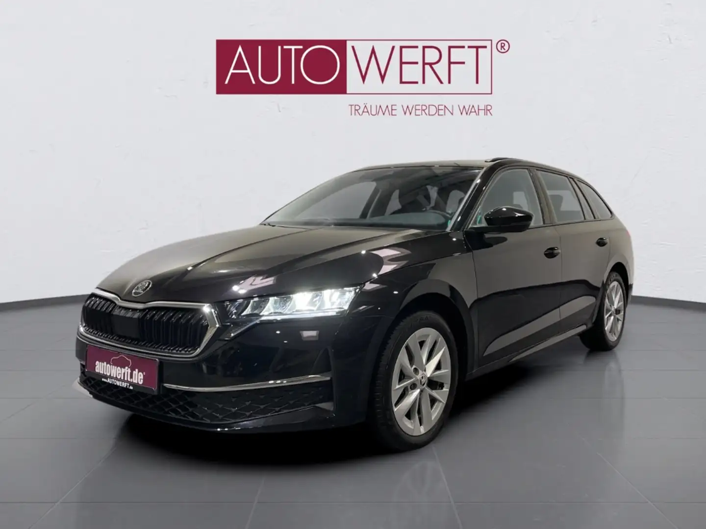 Skoda Octavia 2.0 TDI DSG SELECTION AHK CAM 17Z FAMILY ASSISTED Schwarz - 1