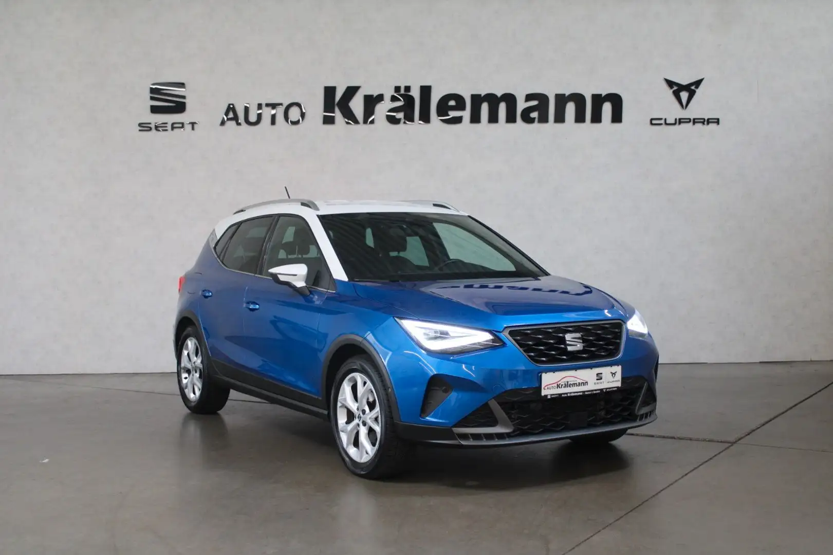 SEAT Arona FR Pro 1.0 TSI 7-Gang-DSG *LED*NAVI*AHK* Blau - 1
