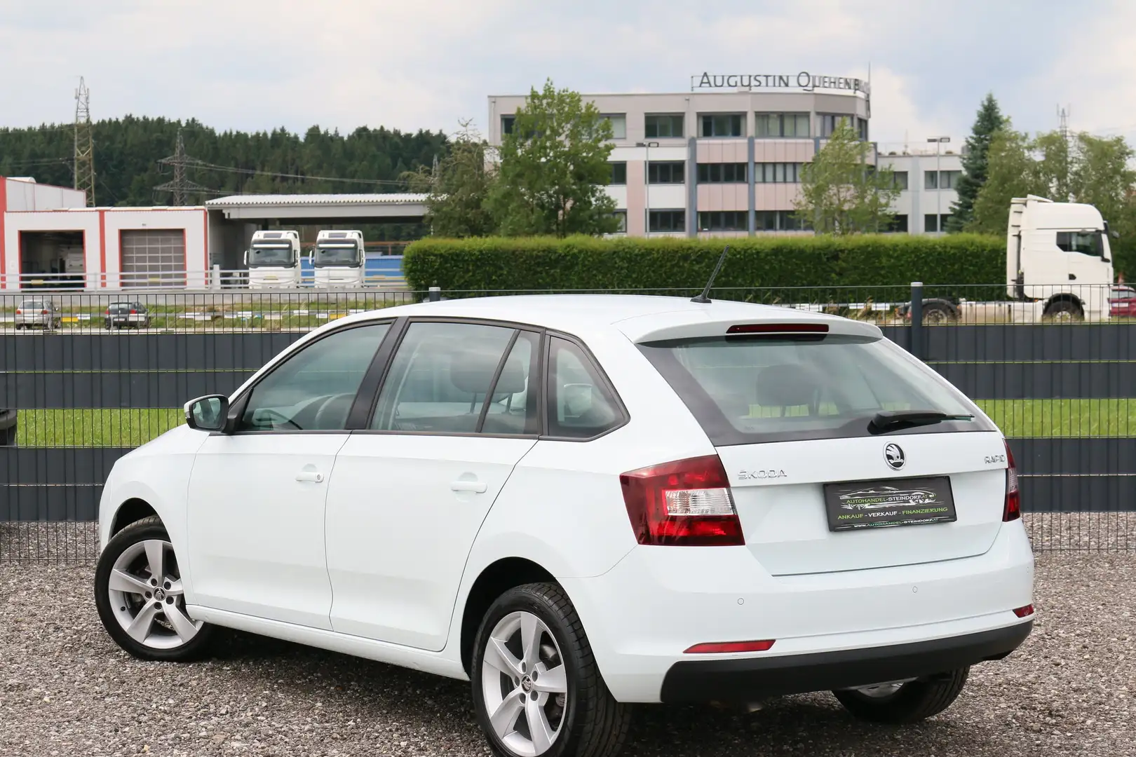 Skoda Rapid/Spaceback Cool Edition*Sitzheizung*Parksensor*Audiosystem Weiß - 2