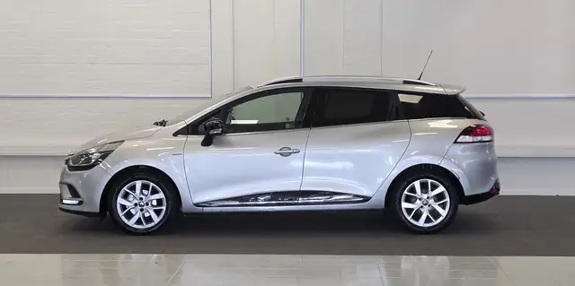Renault Clio view 3
