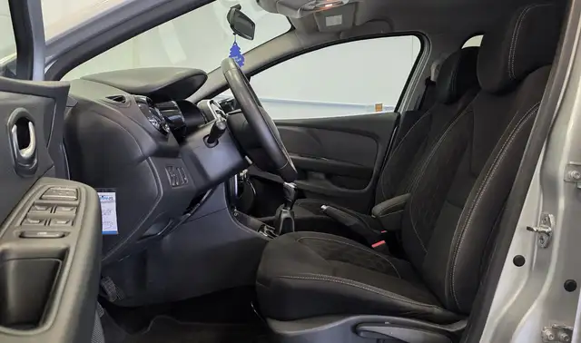 Renault Clio view 10