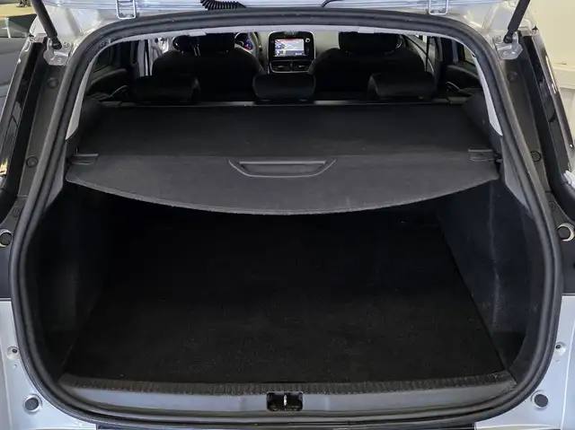 Renault Clio view 12