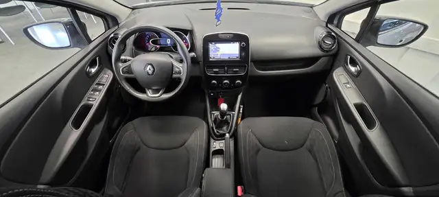 Renault Clio view 8