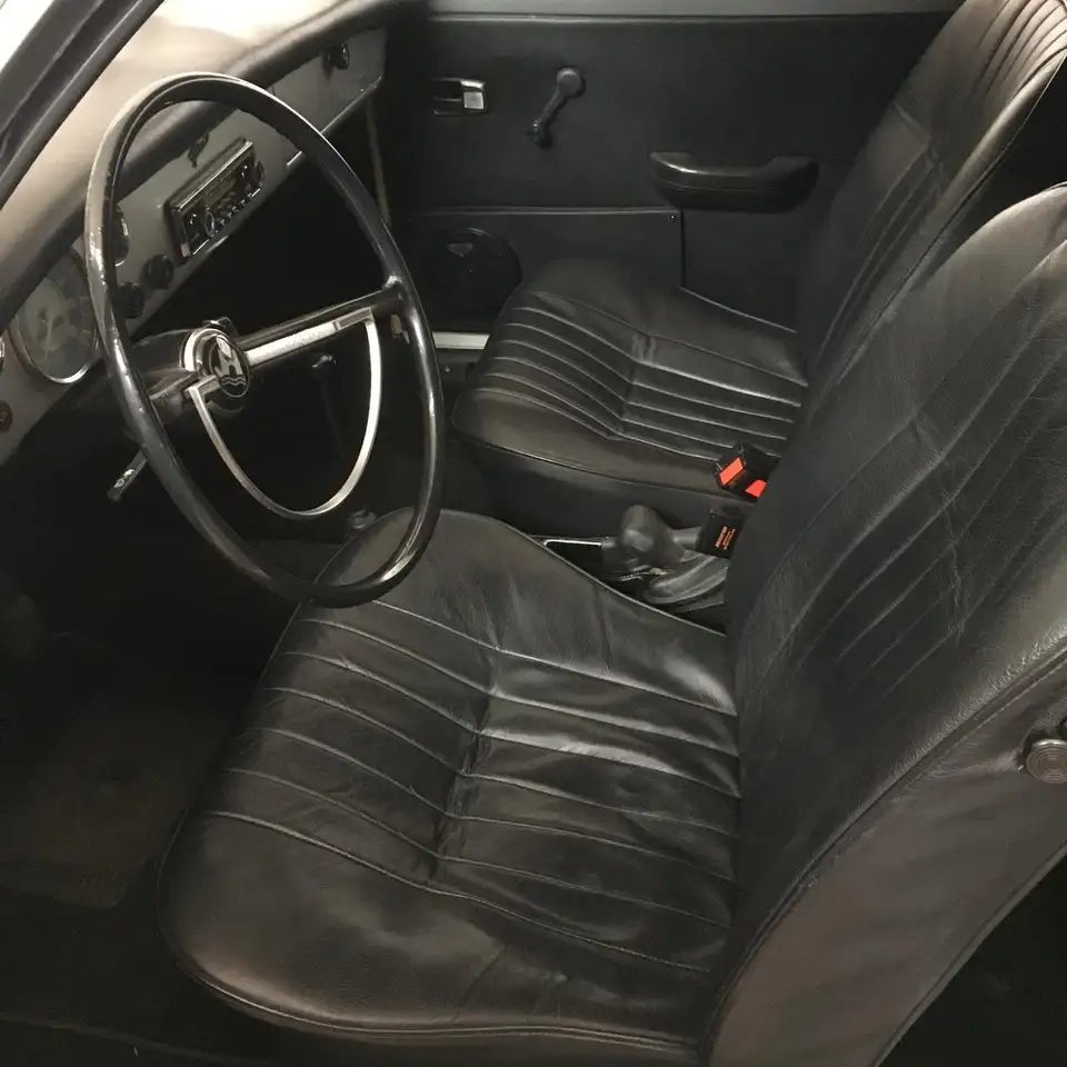 Volkswagen Karmann Ghia 1600cc del 1970, foto 7