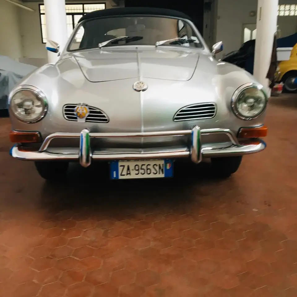 Volkswagen Karmann Ghia 1600cc del 1970, foto 1