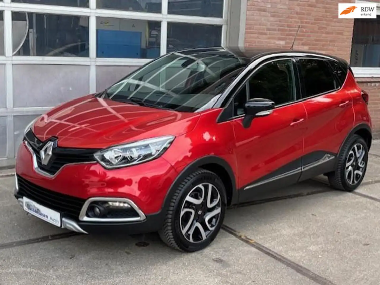 Renault Captur 1.2 TCe Xmod Helly Hansen,CRUISE,CAMERA,NAVI,HALF Rood - 1