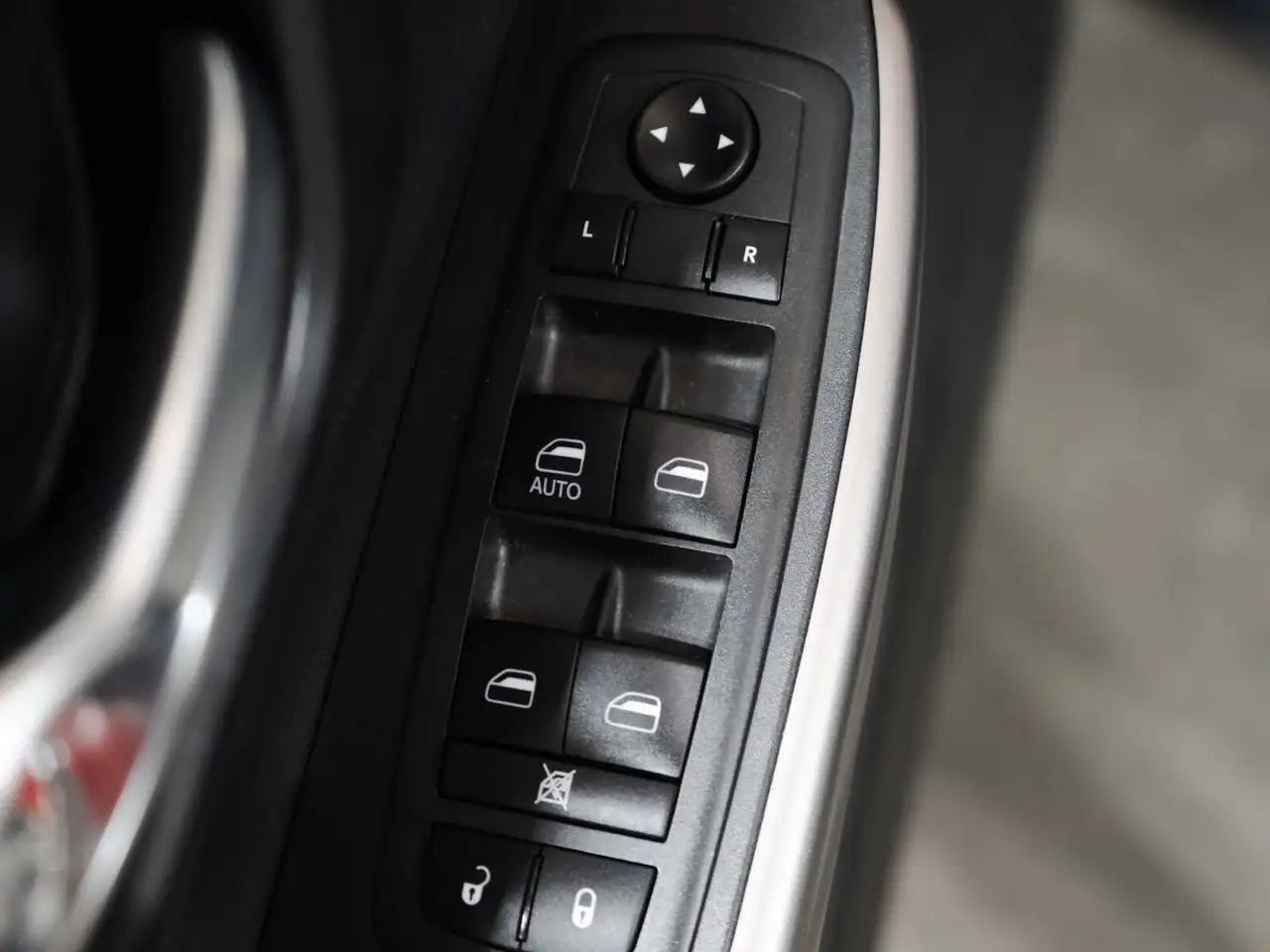 Jeep Cherokee снимка Jeep Cherokee