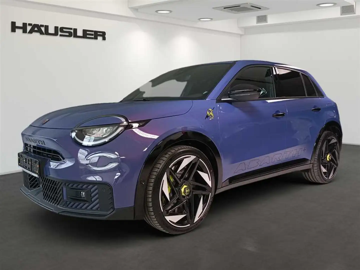 Abarth 600e Scorpionissima 360* Drone View | CarPlay | Android Violett - 1