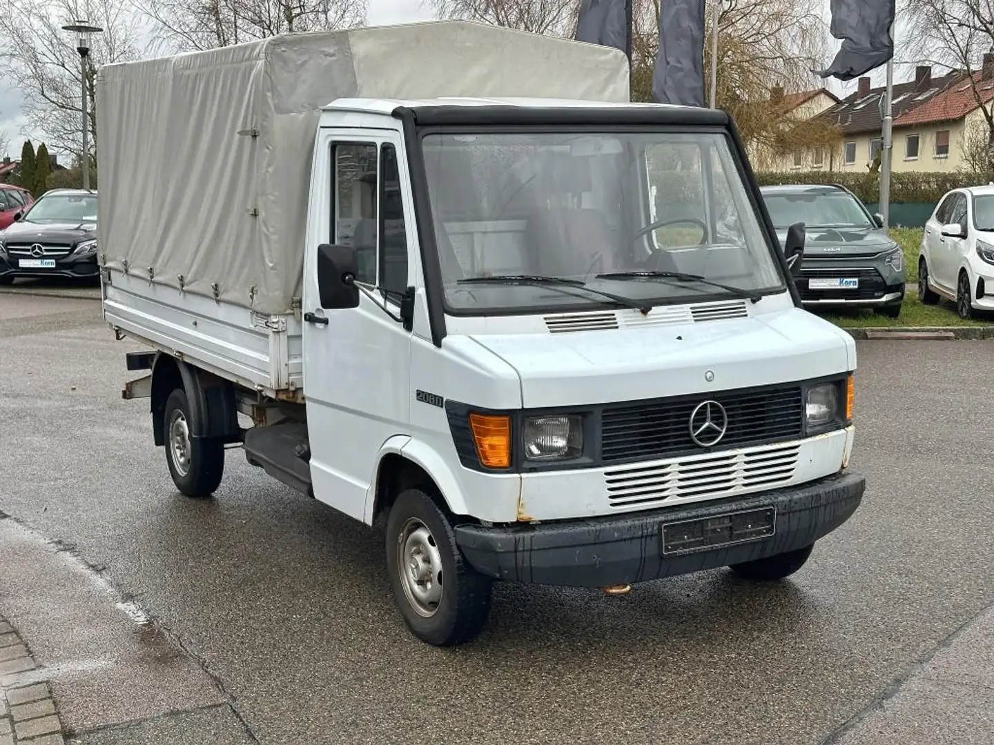Mercedes-Benz 208 D Plane Wit - 2
