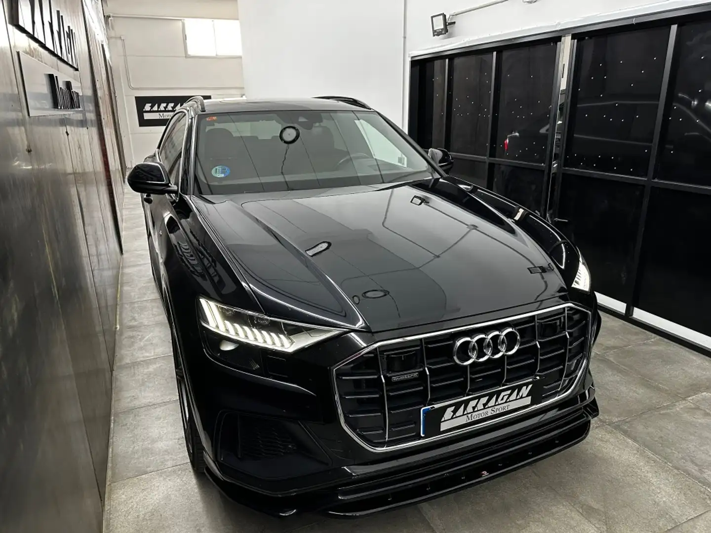 Audi Q8 50 TDI quattro tiptronic Noir - 1