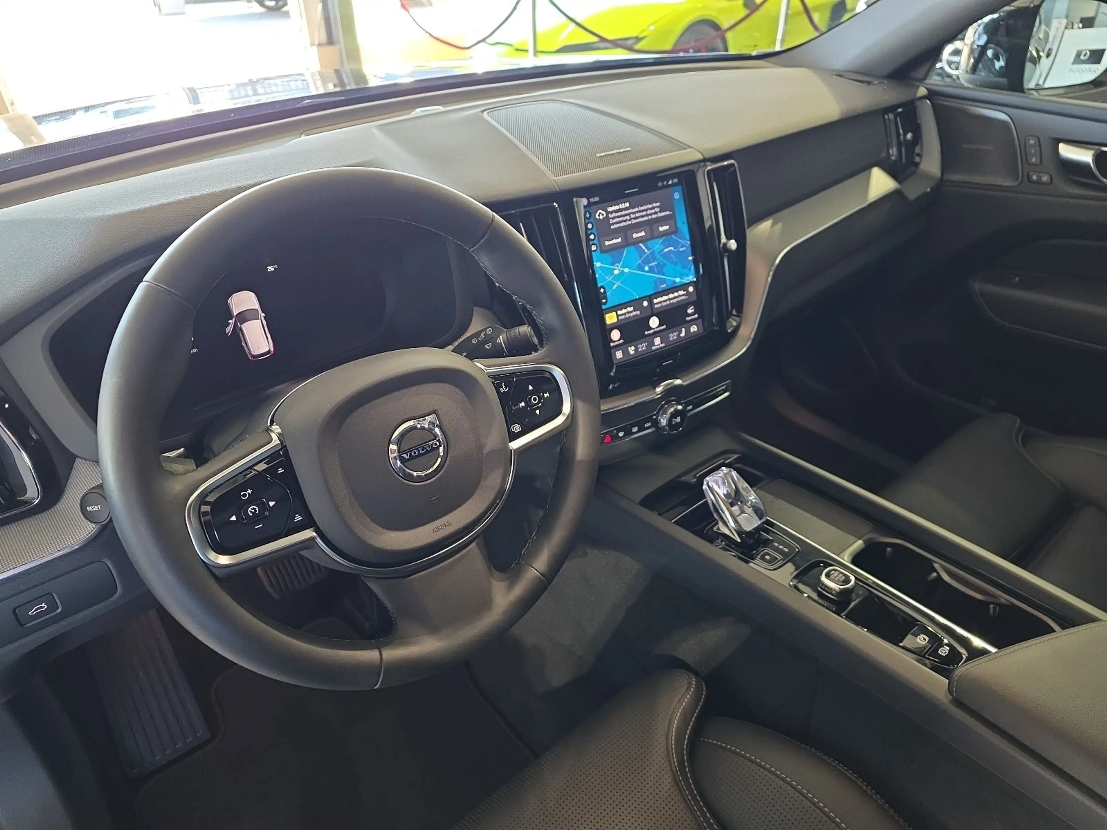 Volvo XC60 B5 Plus Black Edition AWD BLIS AHK Nappa — photo 22