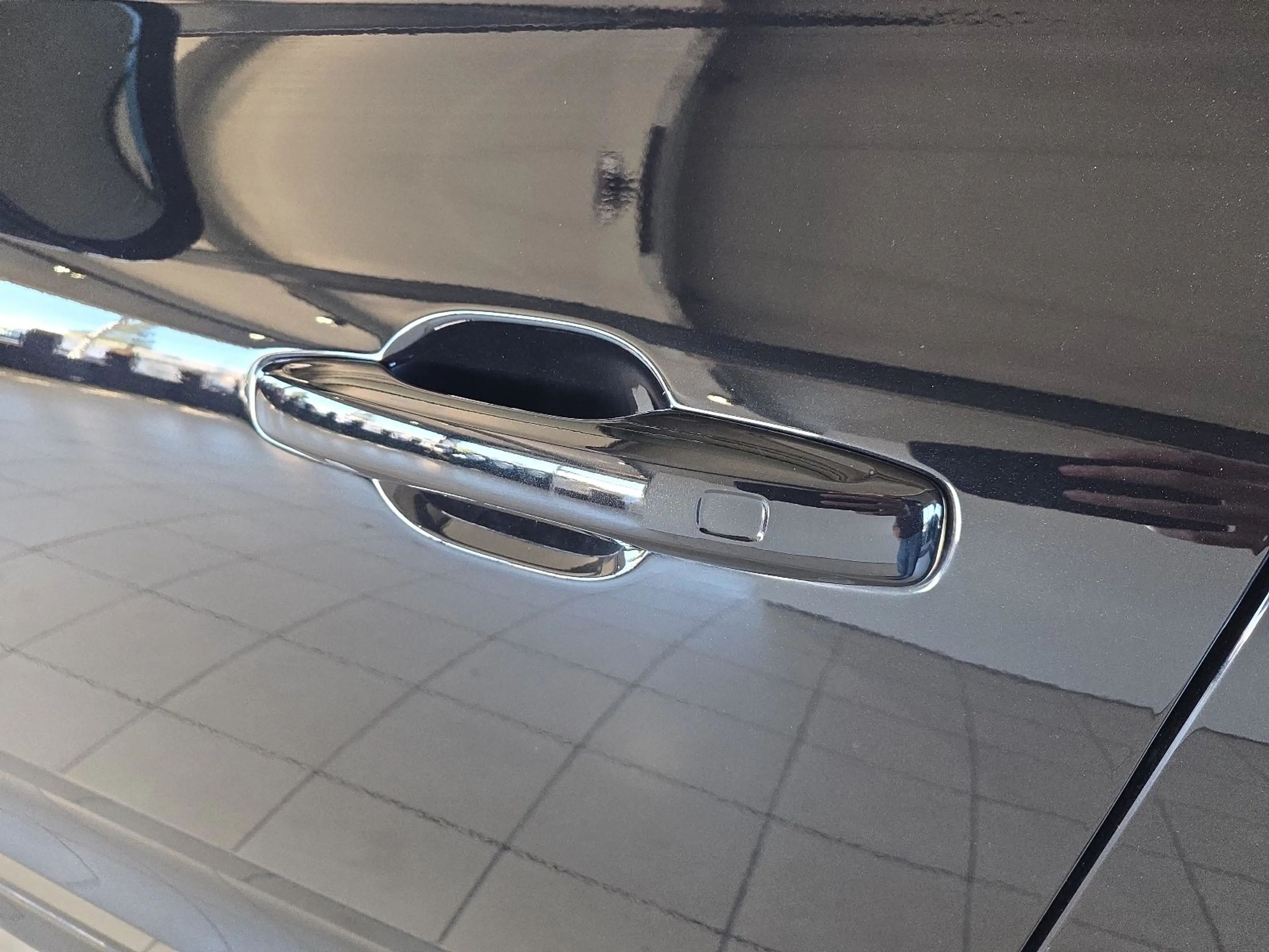 Volvo XC60 B5 Plus Black Edition AWD BLIS AHK Nappa — photo 34