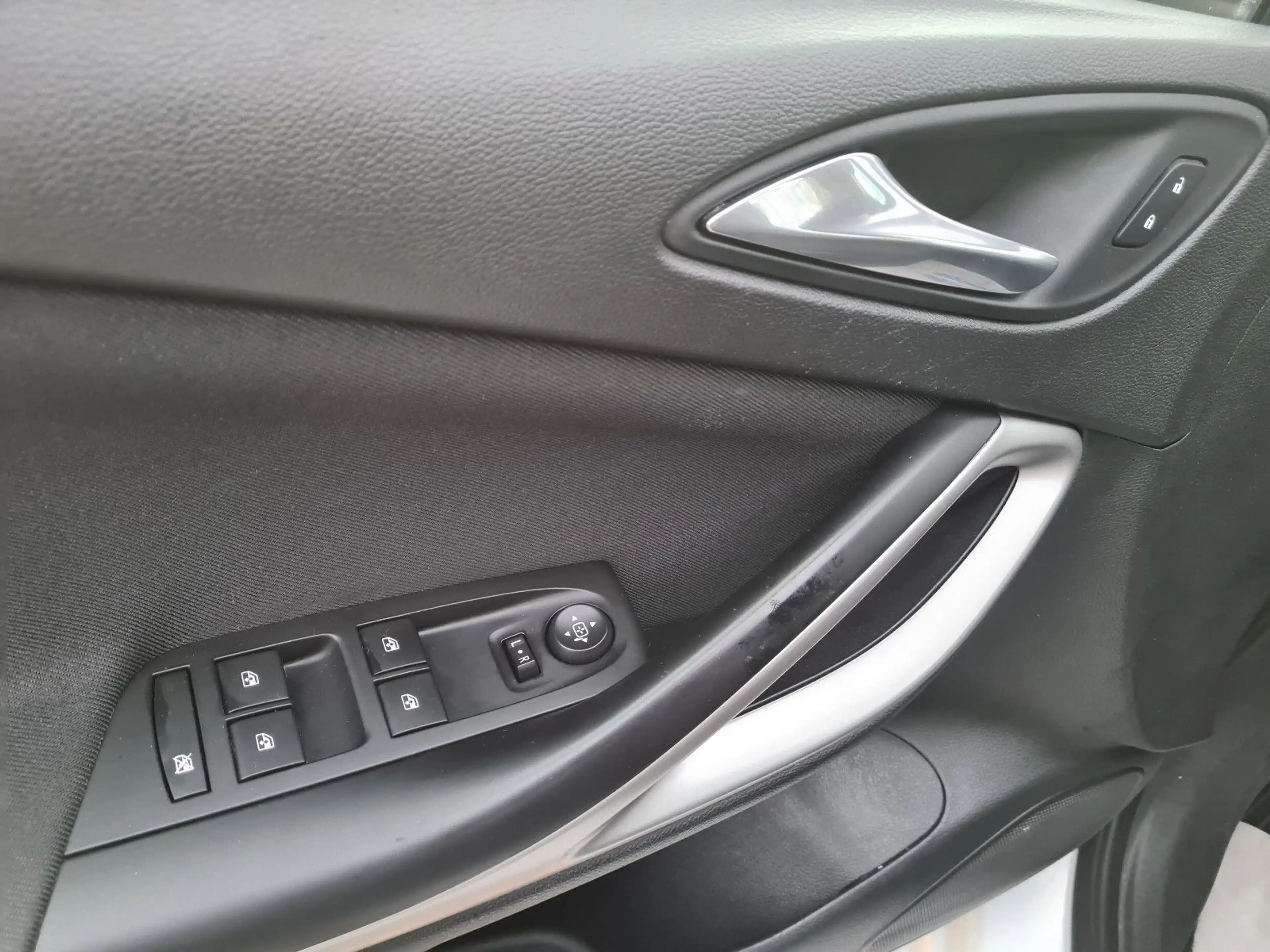 Opel Astra ST 1.5 Diesel 90kW Business Edition — photo 13