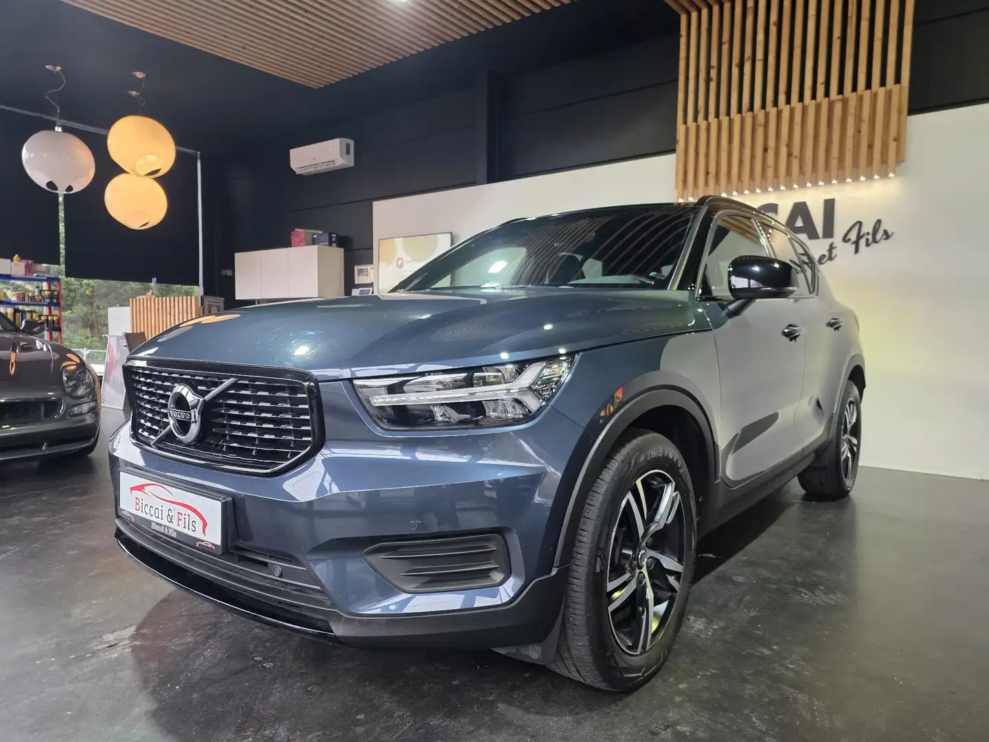 Volvo XC40 XC40 1.5 T2 R-Design Geartronic Bleu - 1