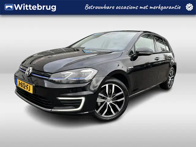 Volkswagen e-Golf E-DITION Navigatie / Parkeersensoren / Voorruitver