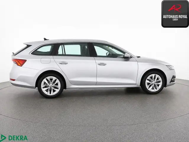 Skoda Octavia view 6