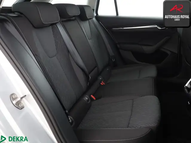 Skoda Octavia view 13
